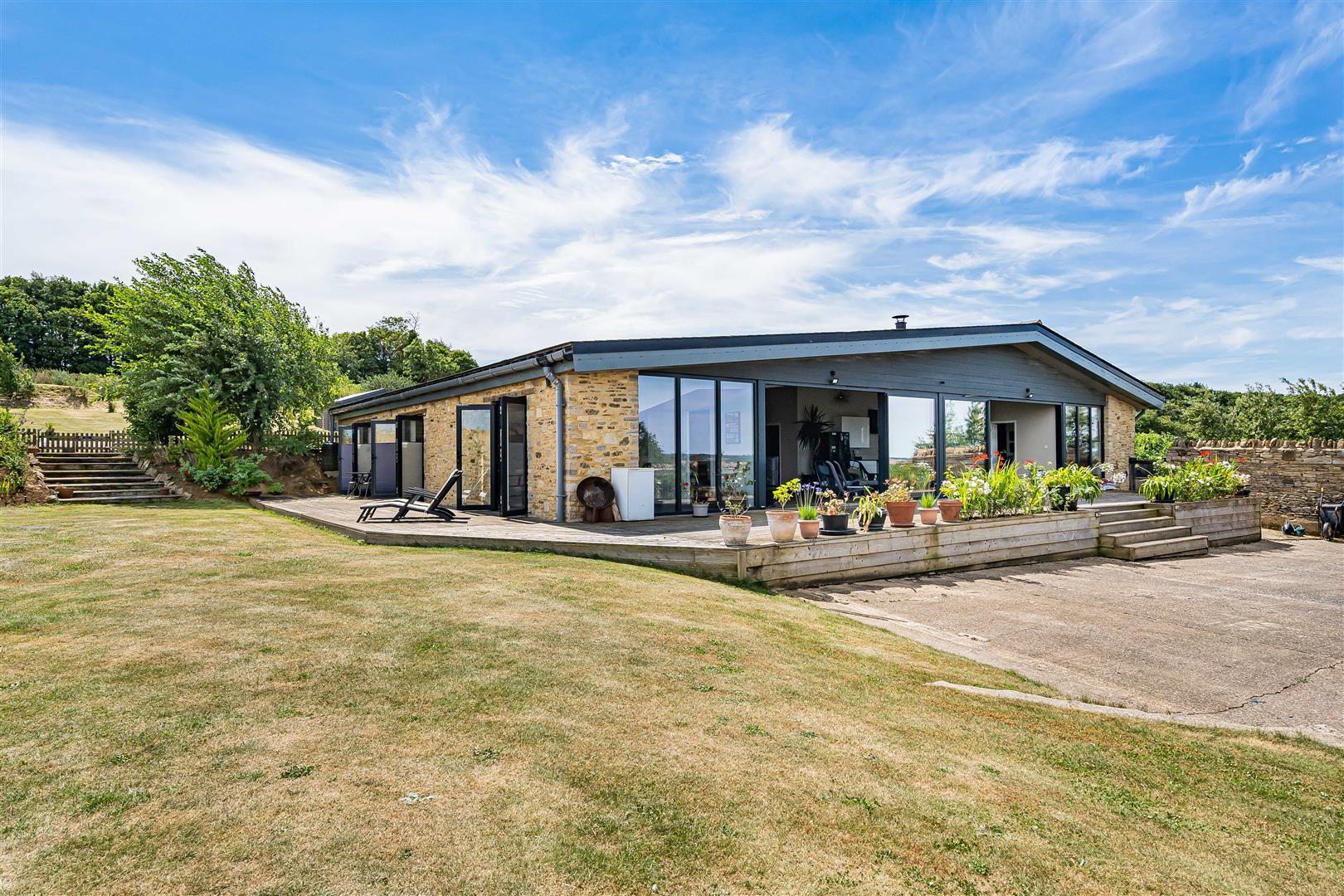 Property Image 74187402-3a85-40c3-bf26-ea984585b8c3