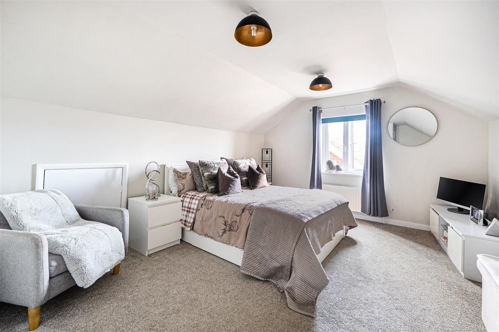 Property Image 742f1710-93f6-4c48-baf3-55b0c165def9