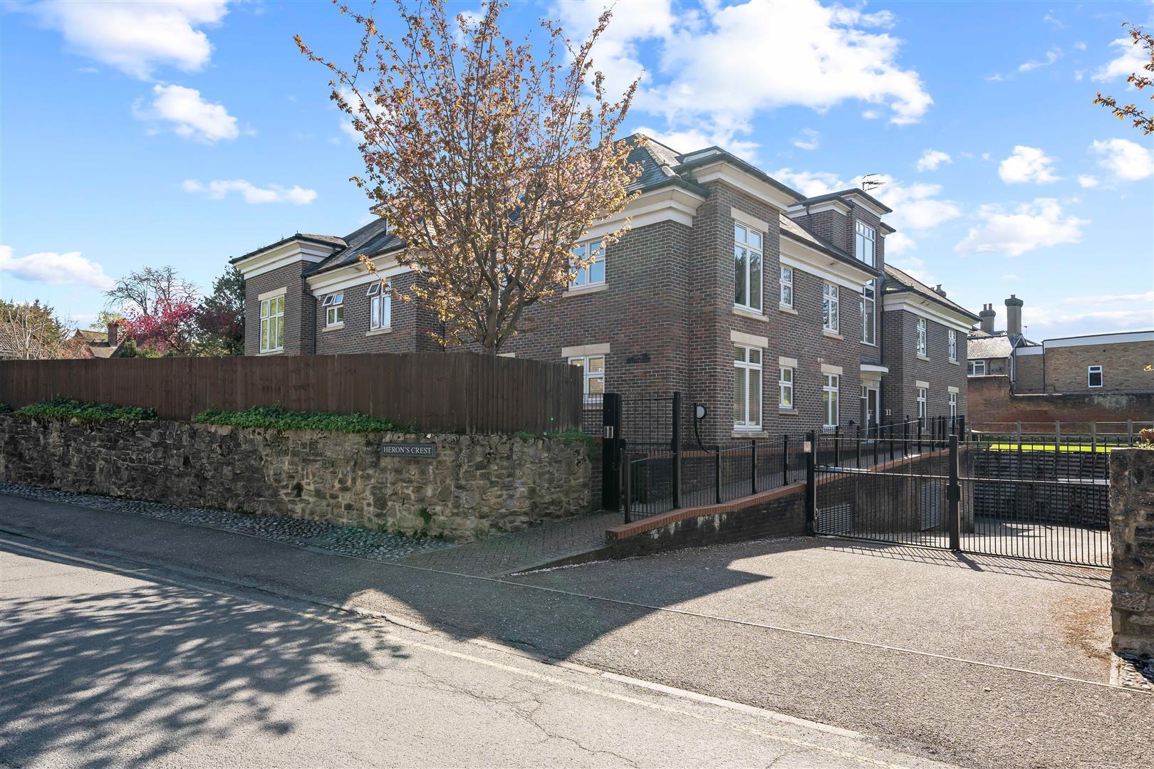 Property Image 743405ba-0106-451f-844d-f23a12c4627a