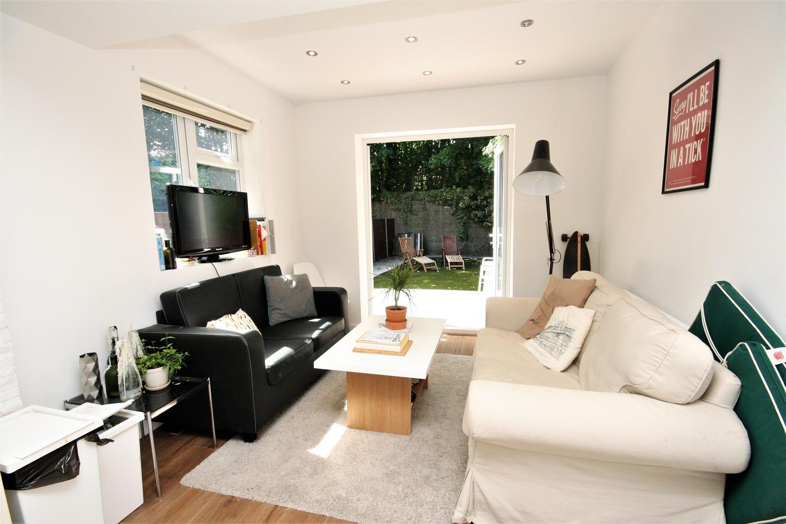 Property Image 743ab19f-93eb-42ea-aae7-d9c4df275f56