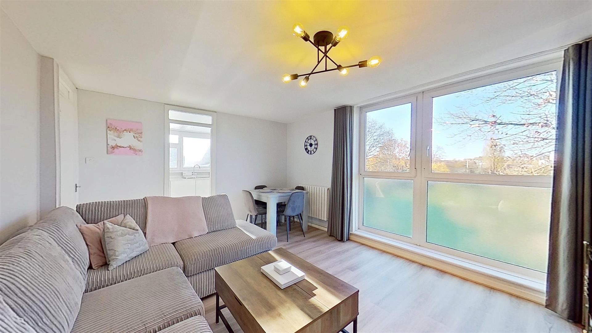 Property Image 746264d8-fa2b-4a90-b85e-9303f0a19b95