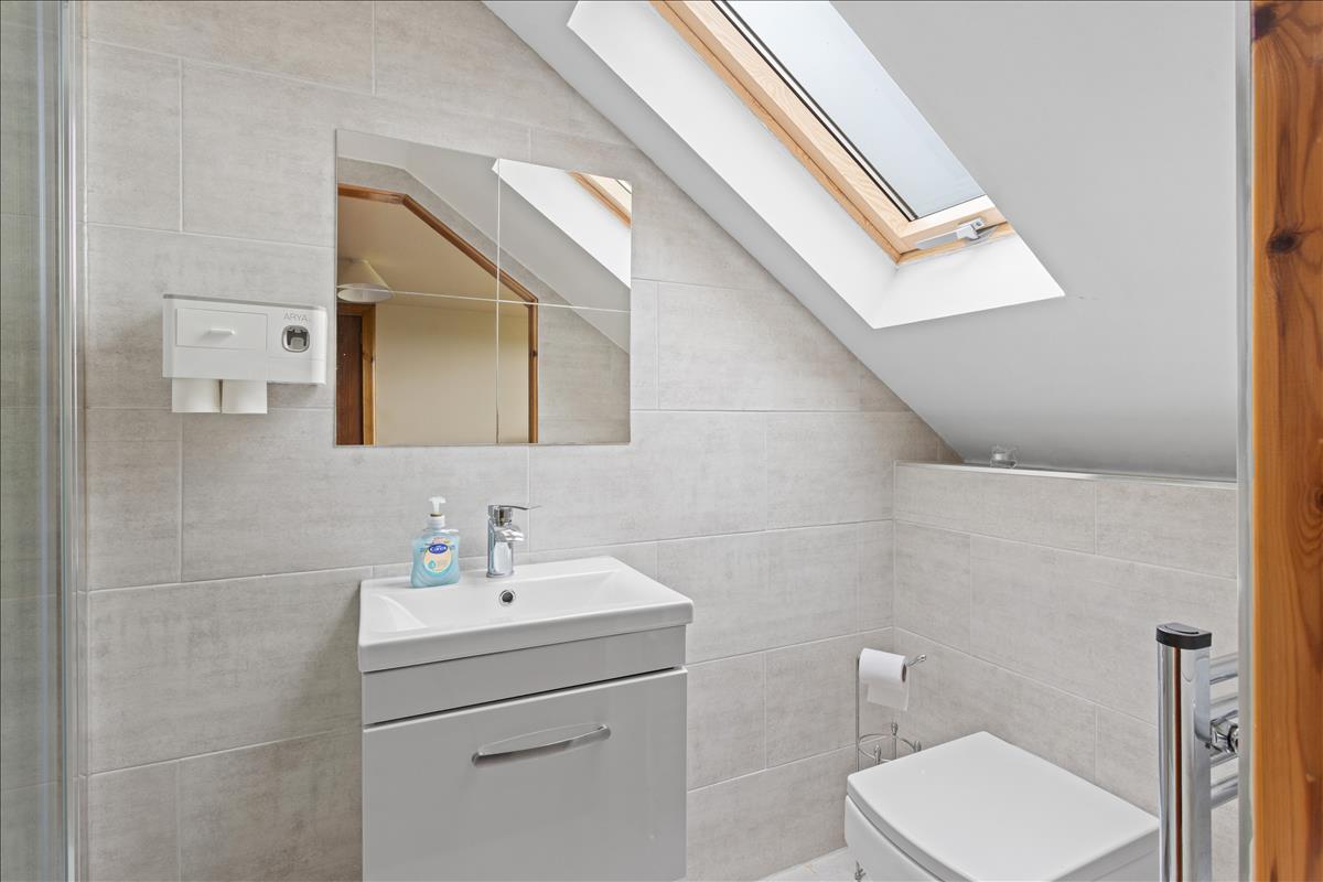 Property Image 746e35c0-6d47-4d37-b846-f7c5796859a3