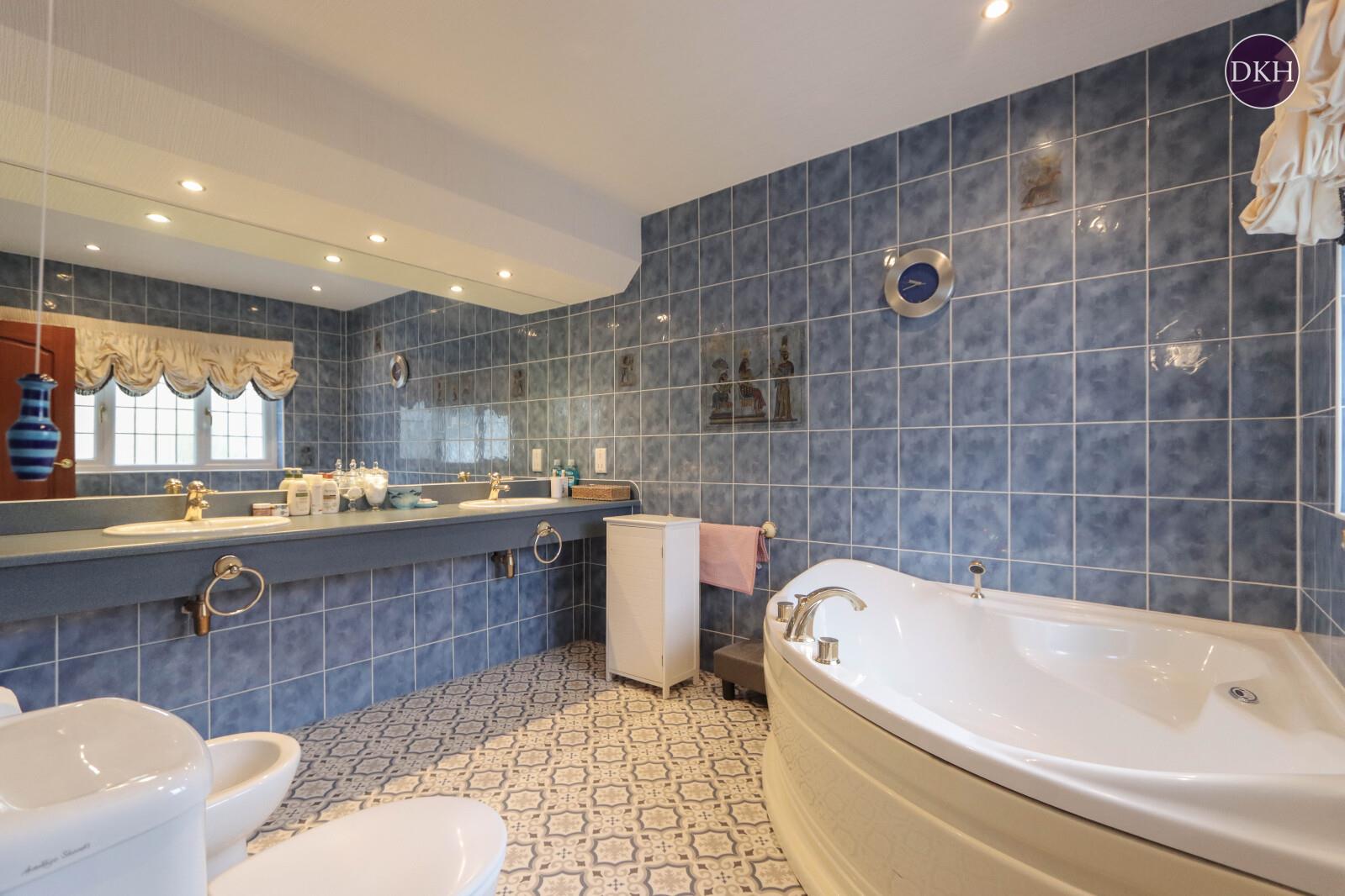 Property Image 74858a26-f263-4131-8589-ece0e177a7fe