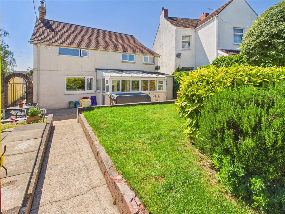 Property Image 74882dca-f5b4-45f3-aa85-699559d218fc