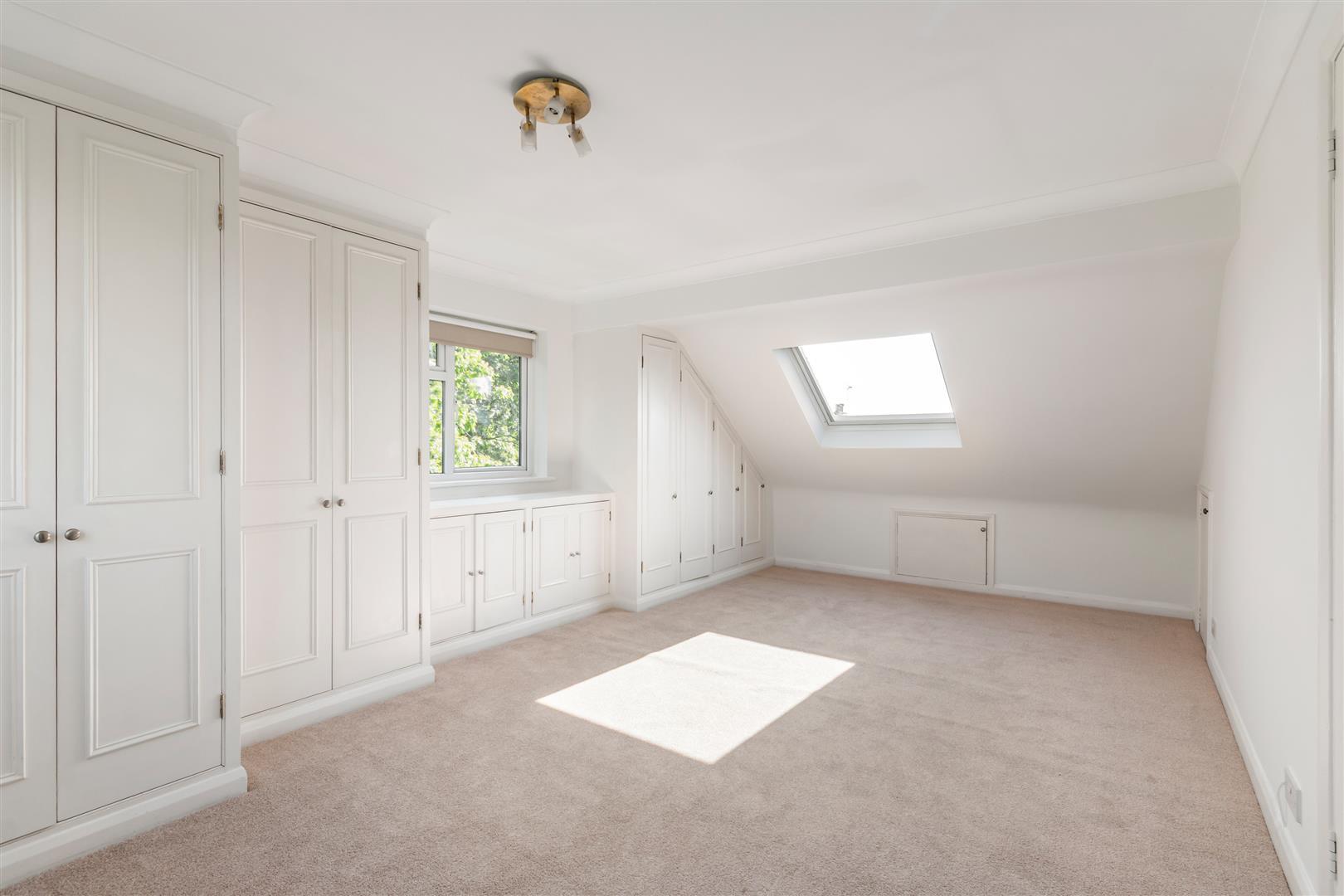 Property Image 748c379a-6af3-4a50-8d37-85ec104369ce