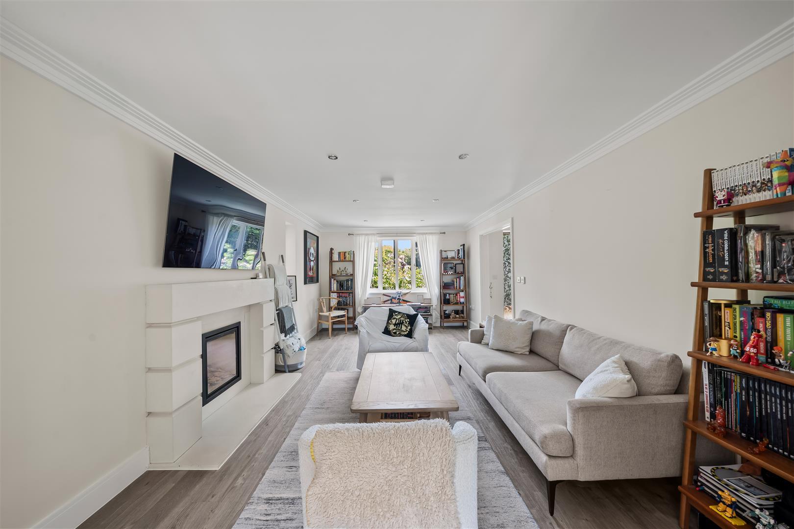 Property Image 74949e1a-fad2-415a-a856-5db3d27aaa04
