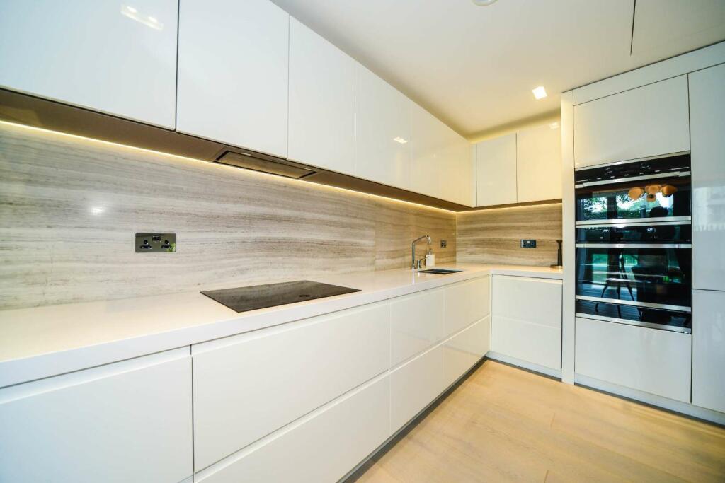 Property Image 749f2296-63bd-4abd-b05e-a3eb0c1a1540