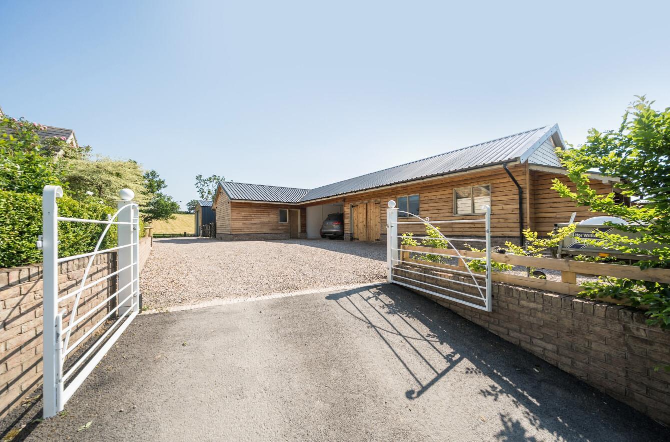 Property Image 749f6736-ed14-49ad-a80a-cd6ac66097bd