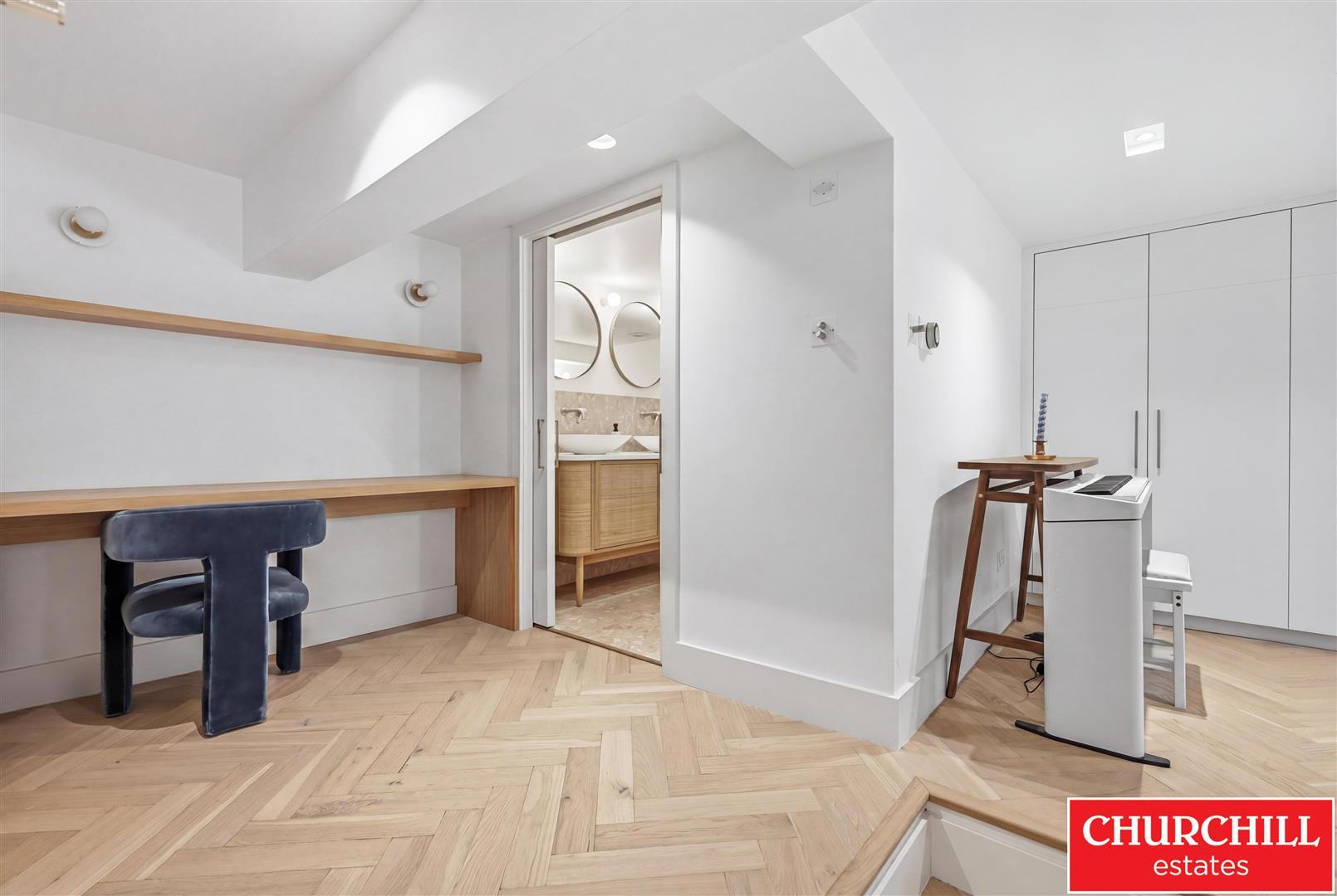 Property Image 74aba3de-c181-4d1e-a6fa-69e1b5ba45e2