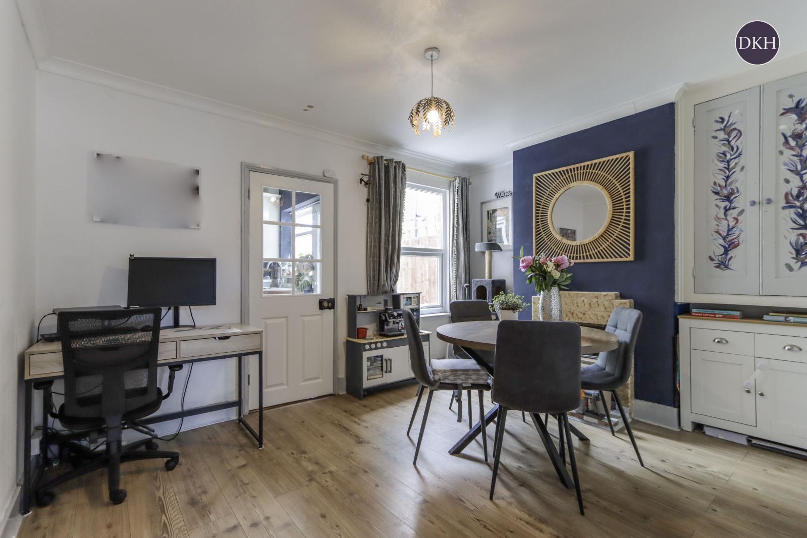 Property Image 74b287c7-b599-4460-87fc-c73f48893cc1