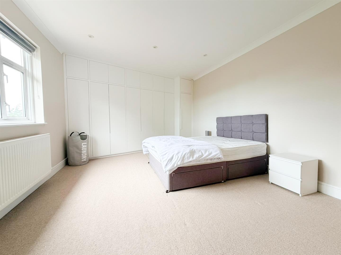Property Image 74bd9892-e028-4e51-86d6-1cca814a2fc1