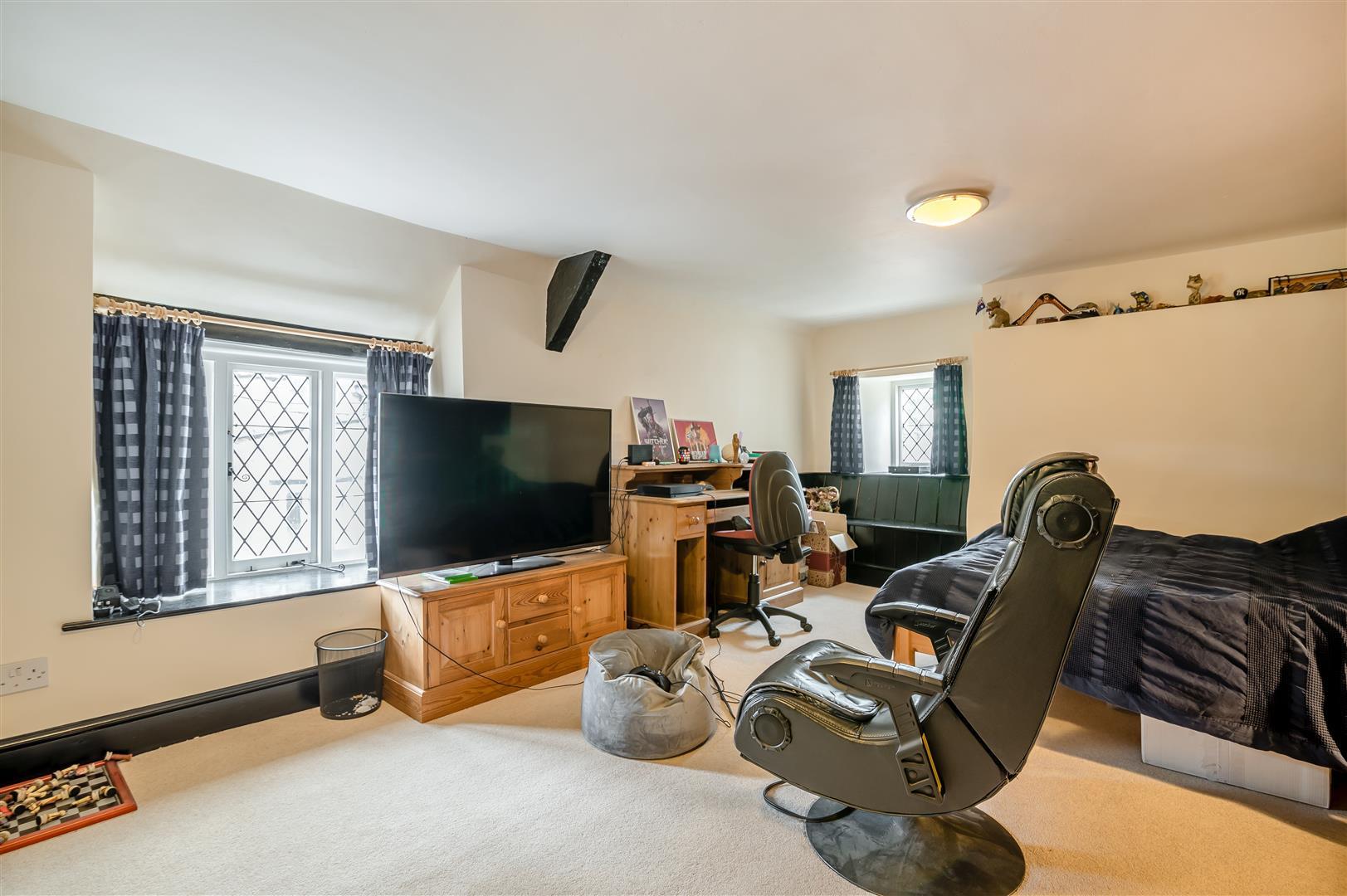 Property Image 74ce6712-a82d-4c3b-8c29-56da04d2378b