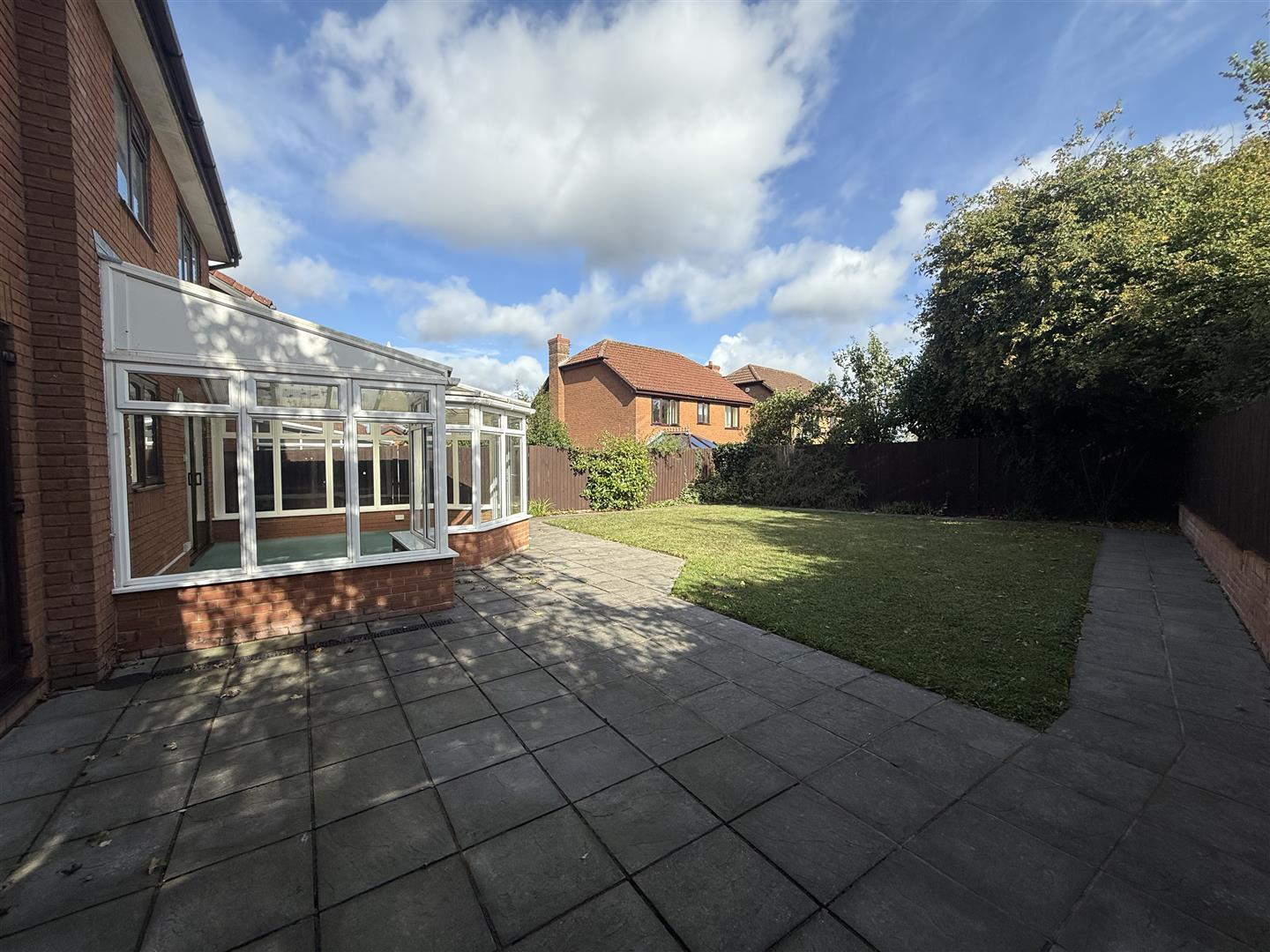 Property Image 74d09c90-6581-4f27-ae4c-5f25d98b7e5c