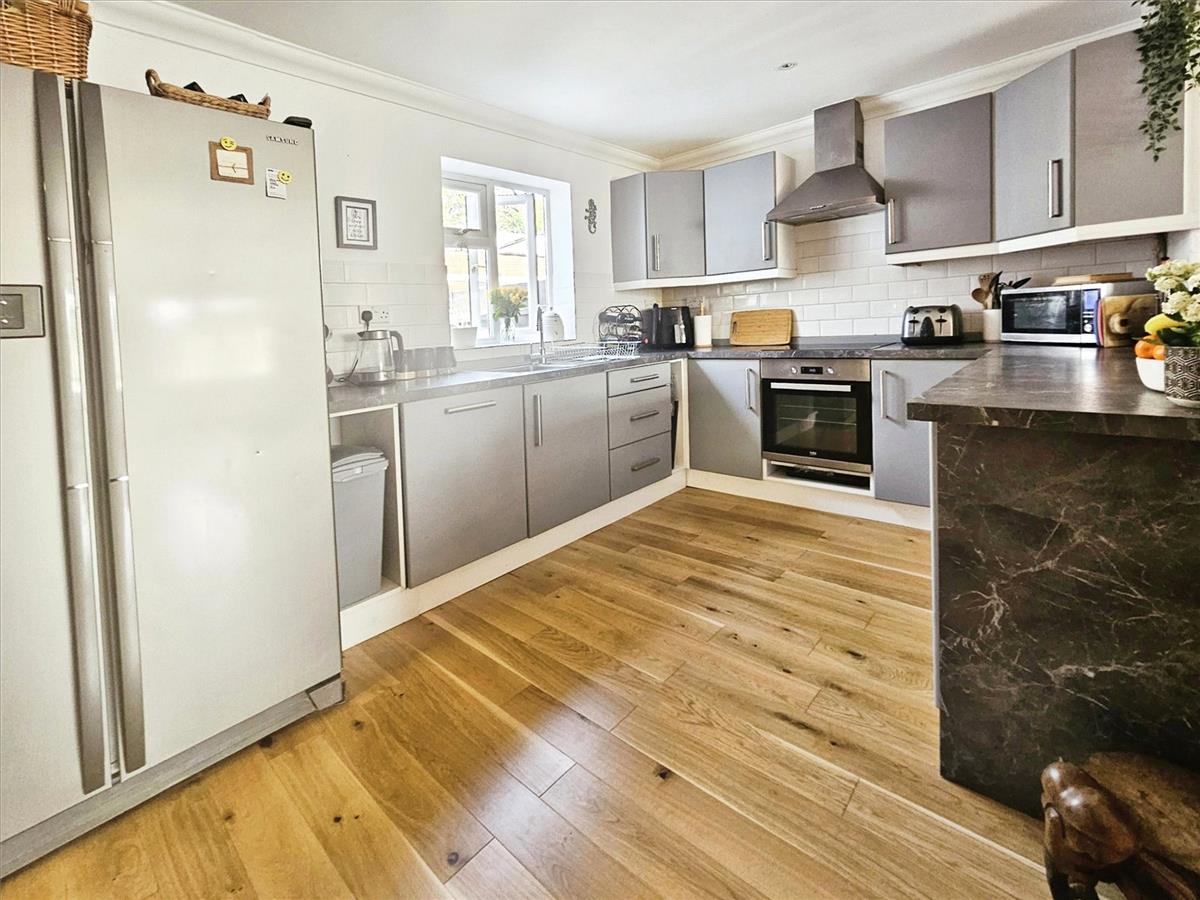 Property Image 74ddaeb7-7862-46c0-b26f-c66758725c60