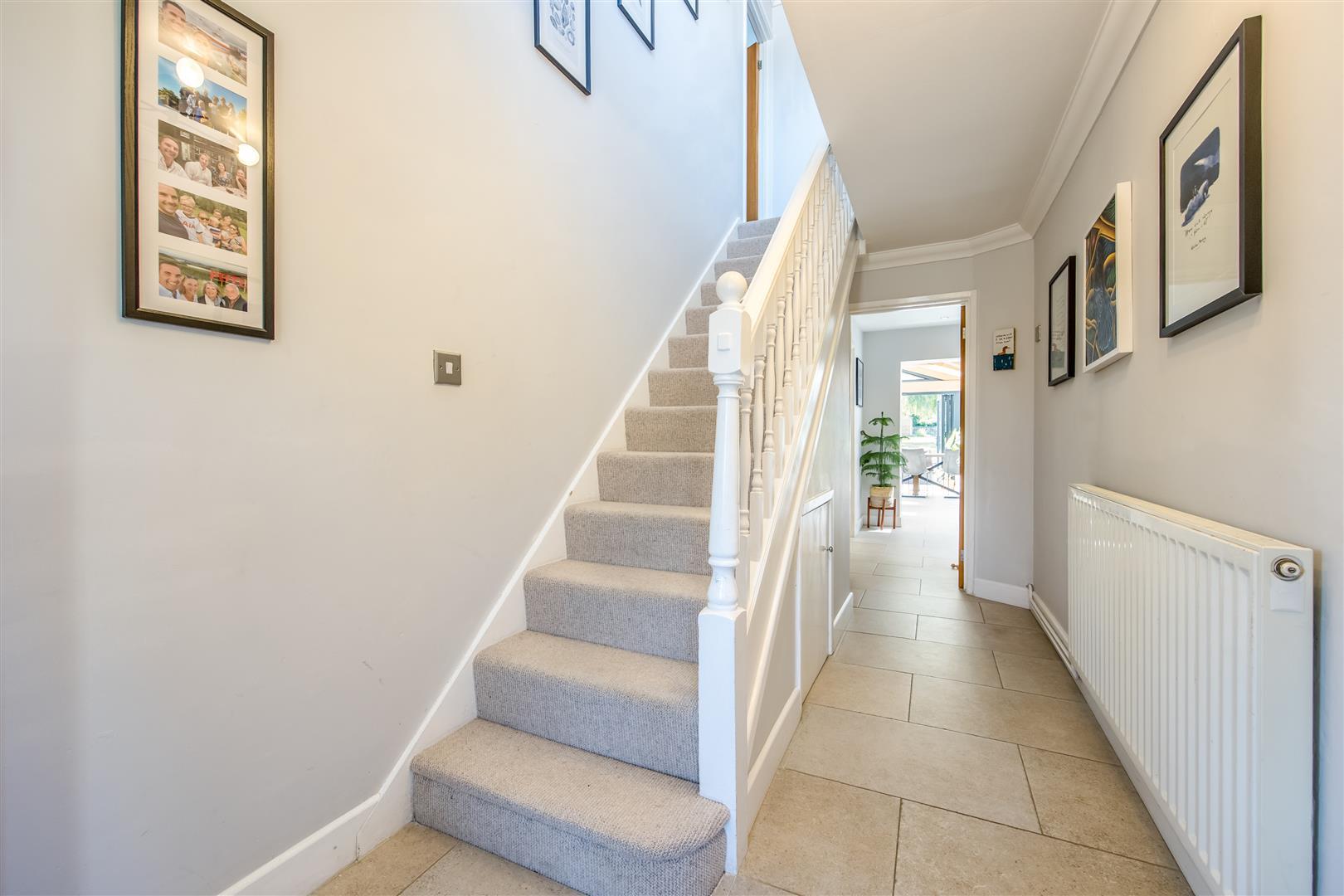 Property Image 74e1d877-aeba-429b-9f70-14609b7378c9
