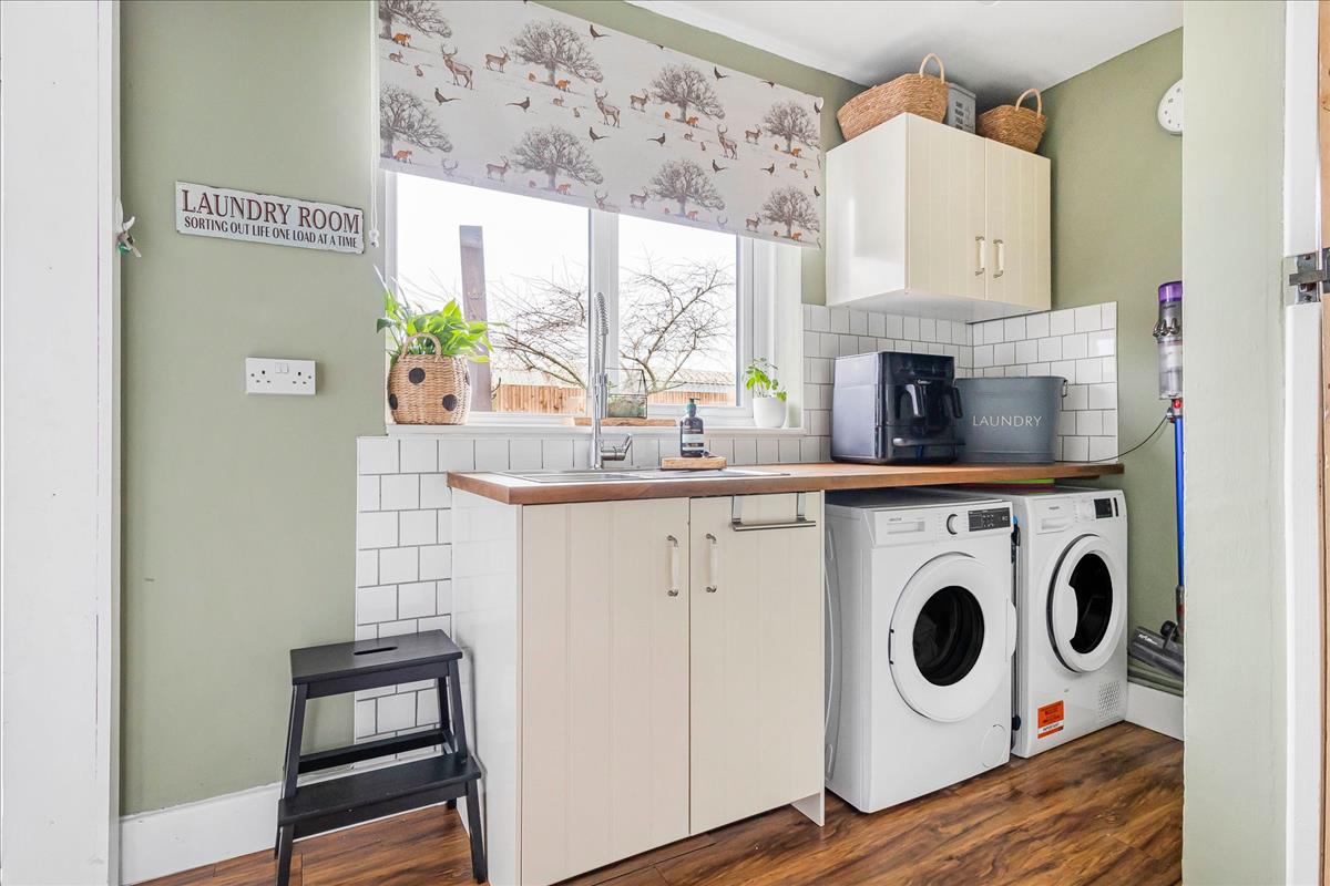 Property Image 74e45c38-8c2e-4126-a5e1-bbb4c1896ac5