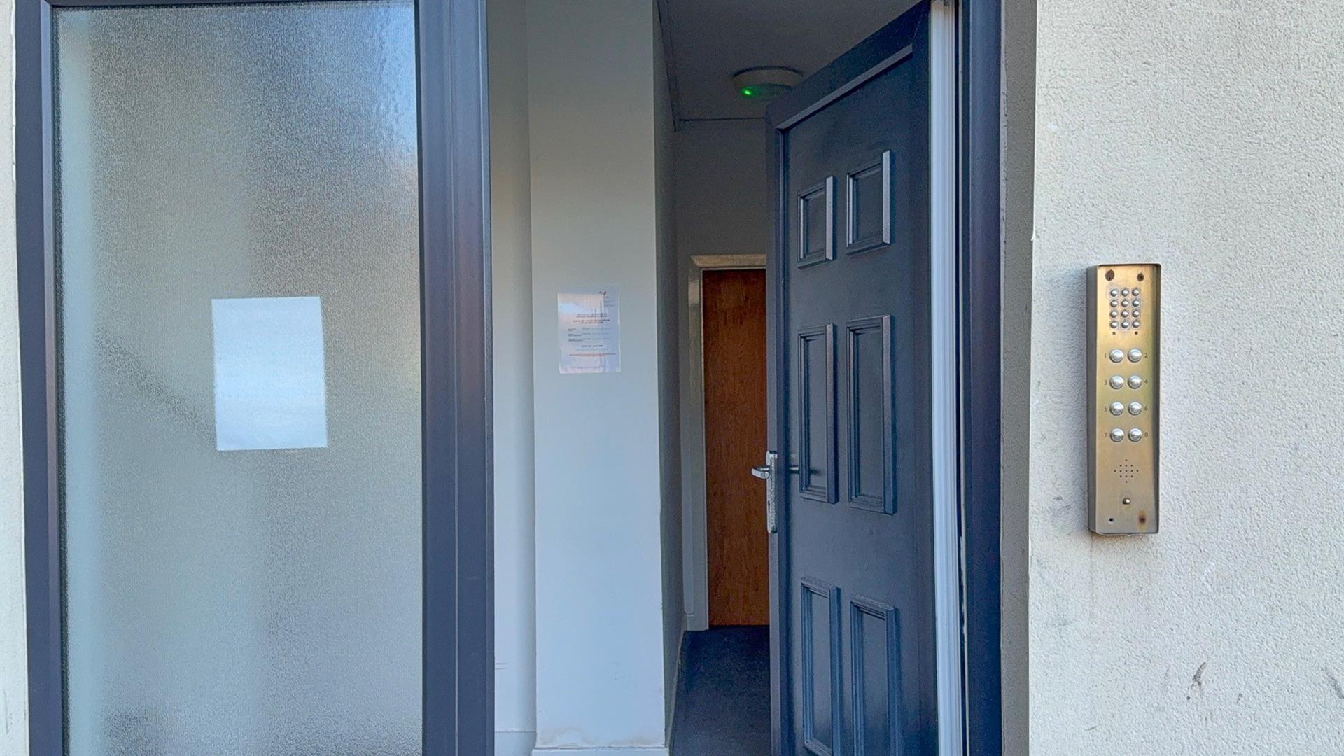 Property Image 74e4fd21-99b3-4f0c-8fea-2c3b9efb54b1