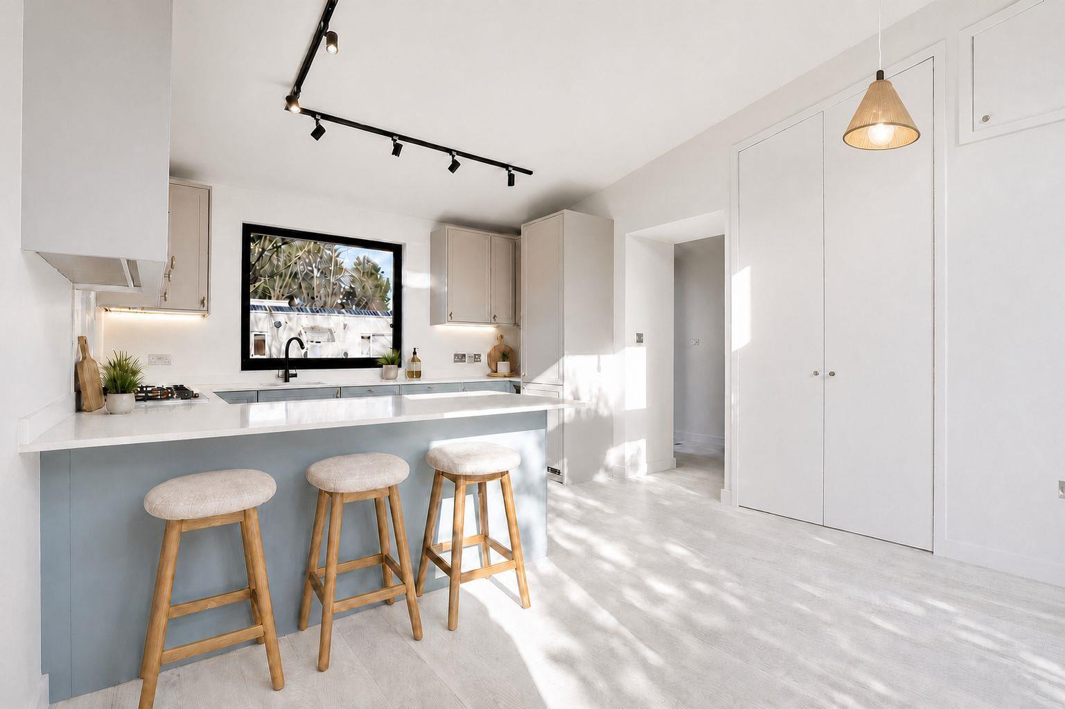 Property Image 74e81f03-a303-4f68-a371-aae841e1831f