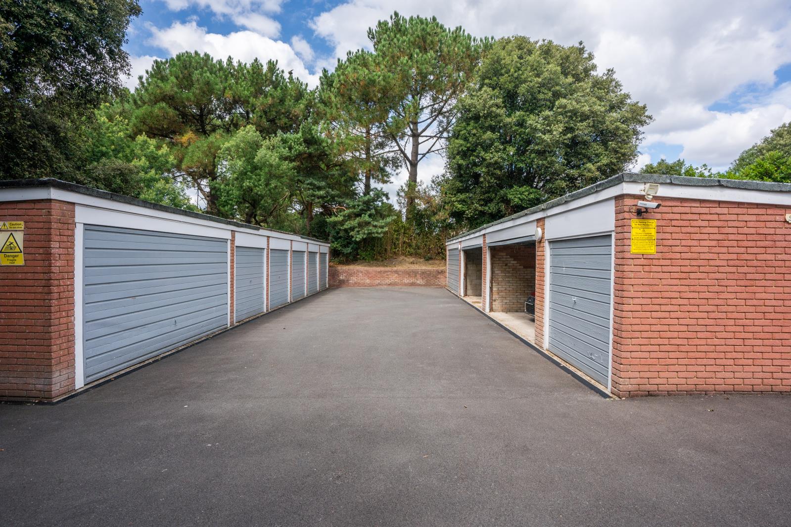 Property Image 74ebb919-8e98-4cf3-95c7-a353f86a0993