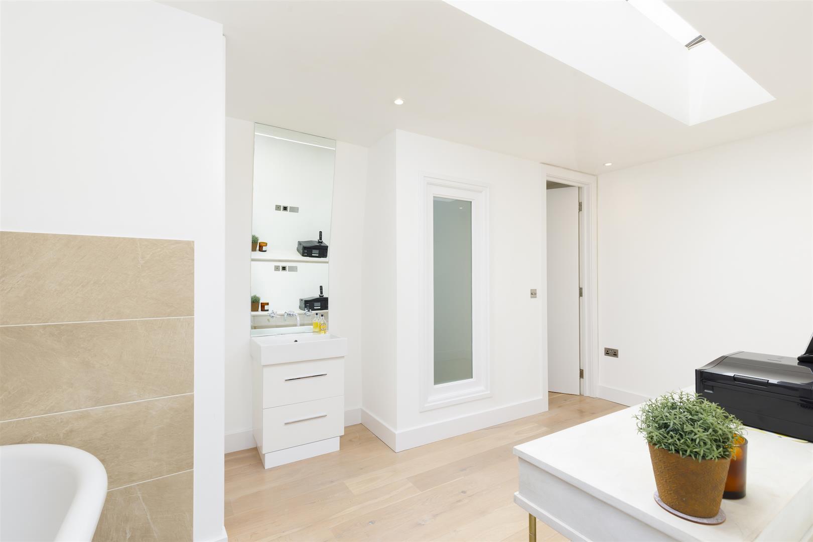 Property Image 74f3ee8d-289d-4460-b20f-a086482e4a11