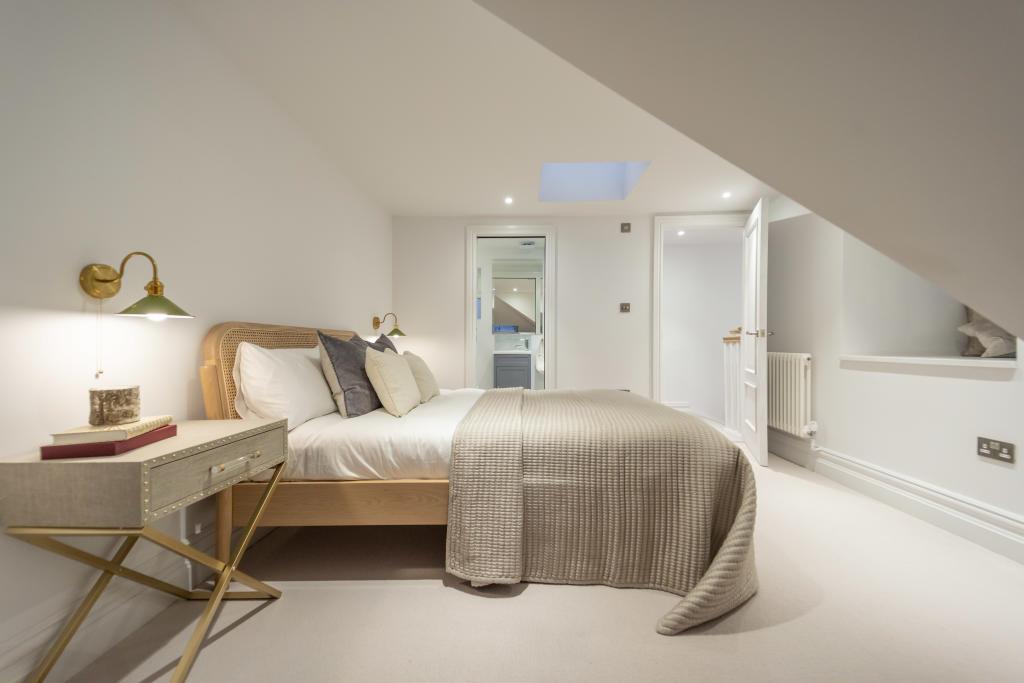 Property Image 752270bd-13ae-4fb8-95f1-5c37609b8bc9