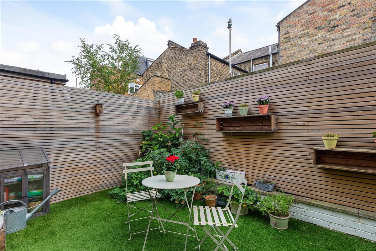 Property Image 7526b0b4-7cea-445e-823d-065b92154efb