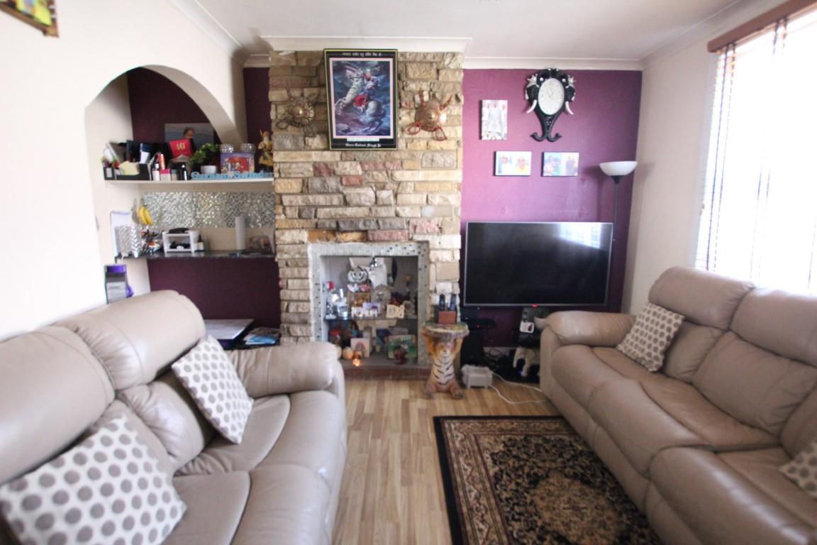 Property Image 752af883-d65e-46ea-93cf-0f72e92b6830