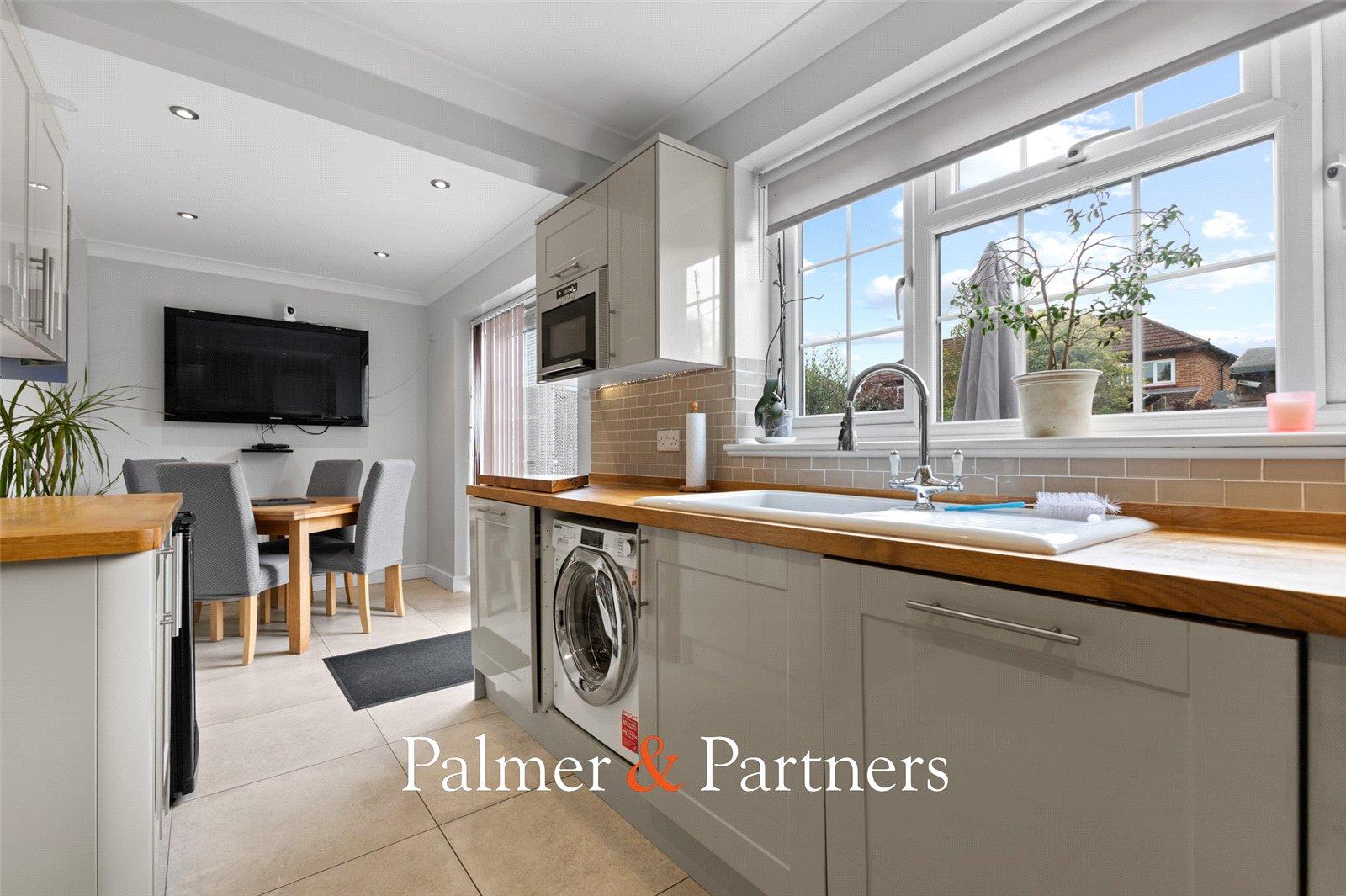 Property Image 7538f5d1-97bf-42b9-b429-6e7e632b1e4b