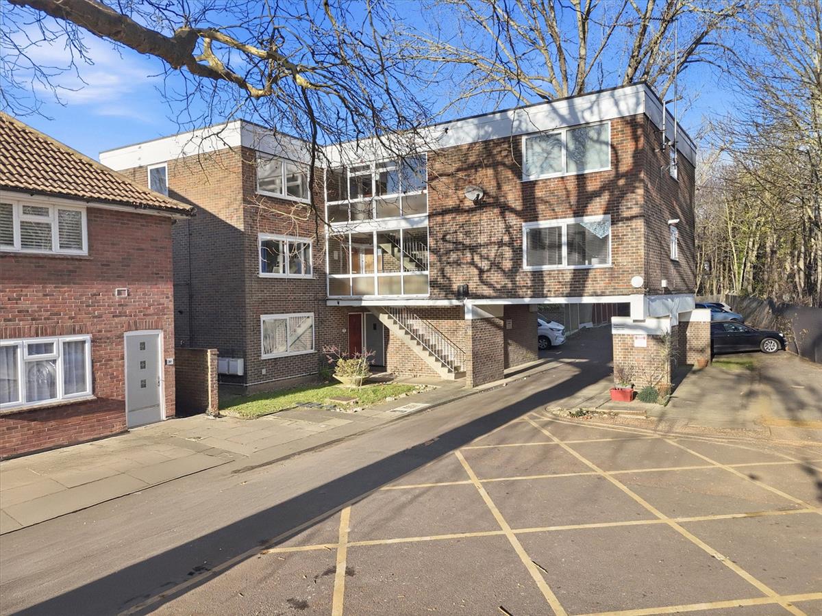 Property Image 7541cada-66f4-4ab6-98b9-b93a5c1e35c0