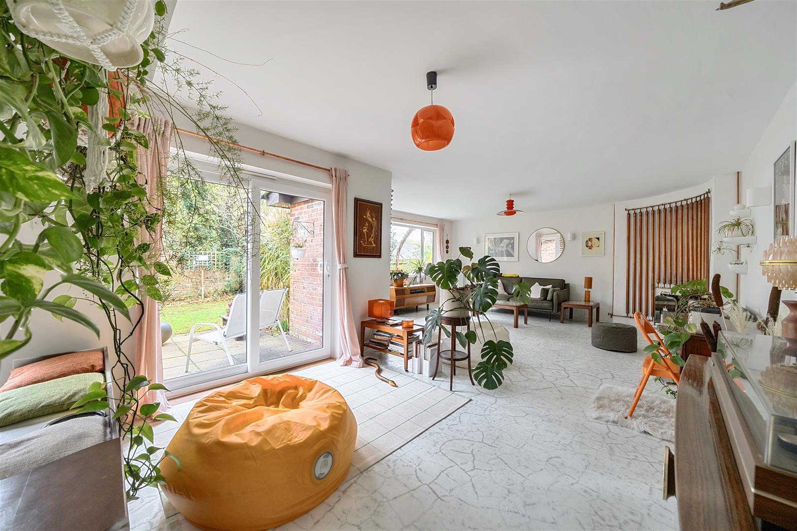 Property Image 7556859f-3853-4c51-9d10-574c308d3656