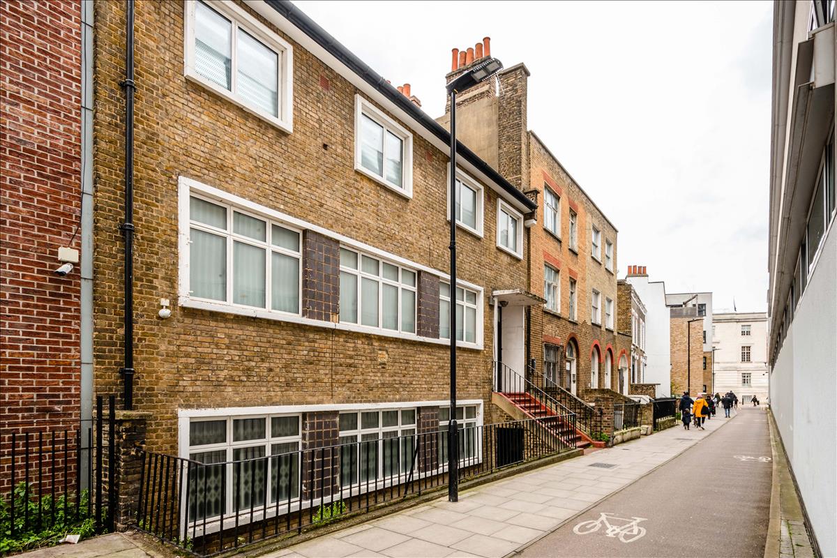 Hackney Grove For Sale