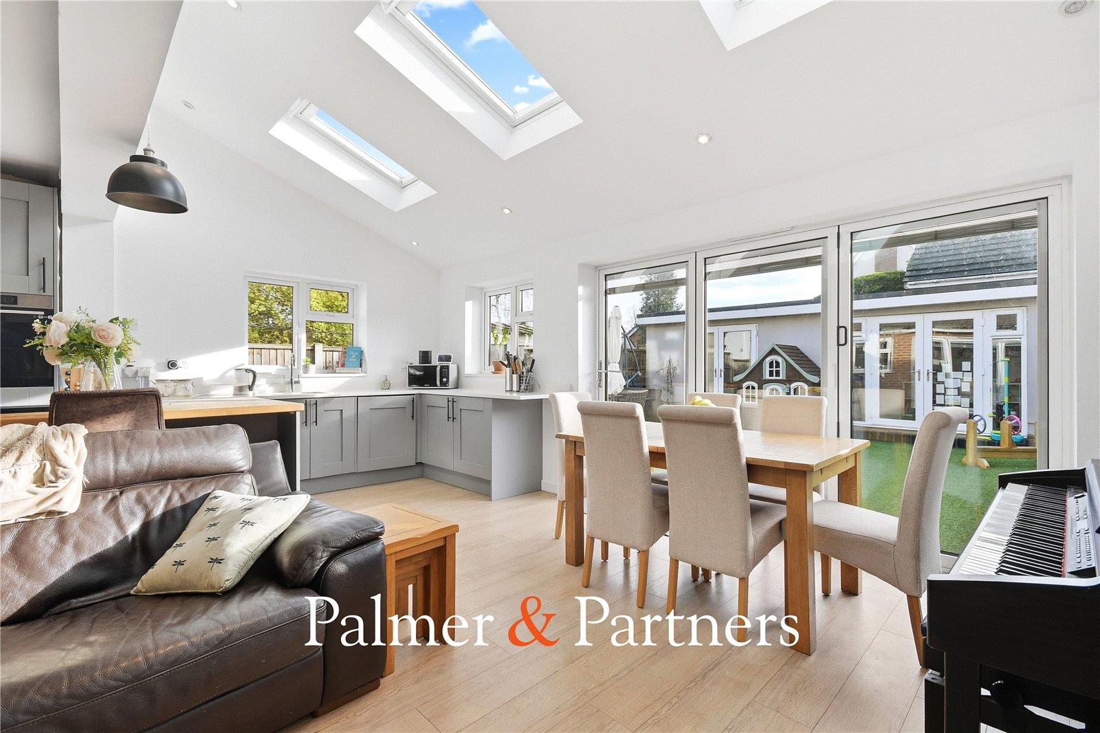 Property Image 7586ee93-1a56-4bfc-bbe8-e08199154049
