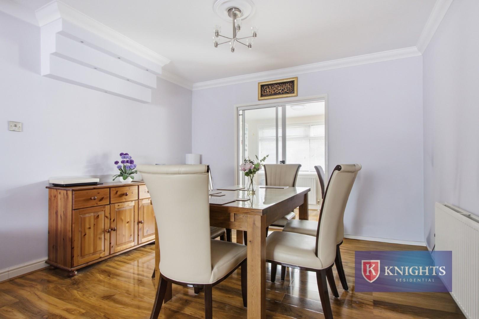 Property Image 75a340bf-6d62-4764-8e15-733584895d08