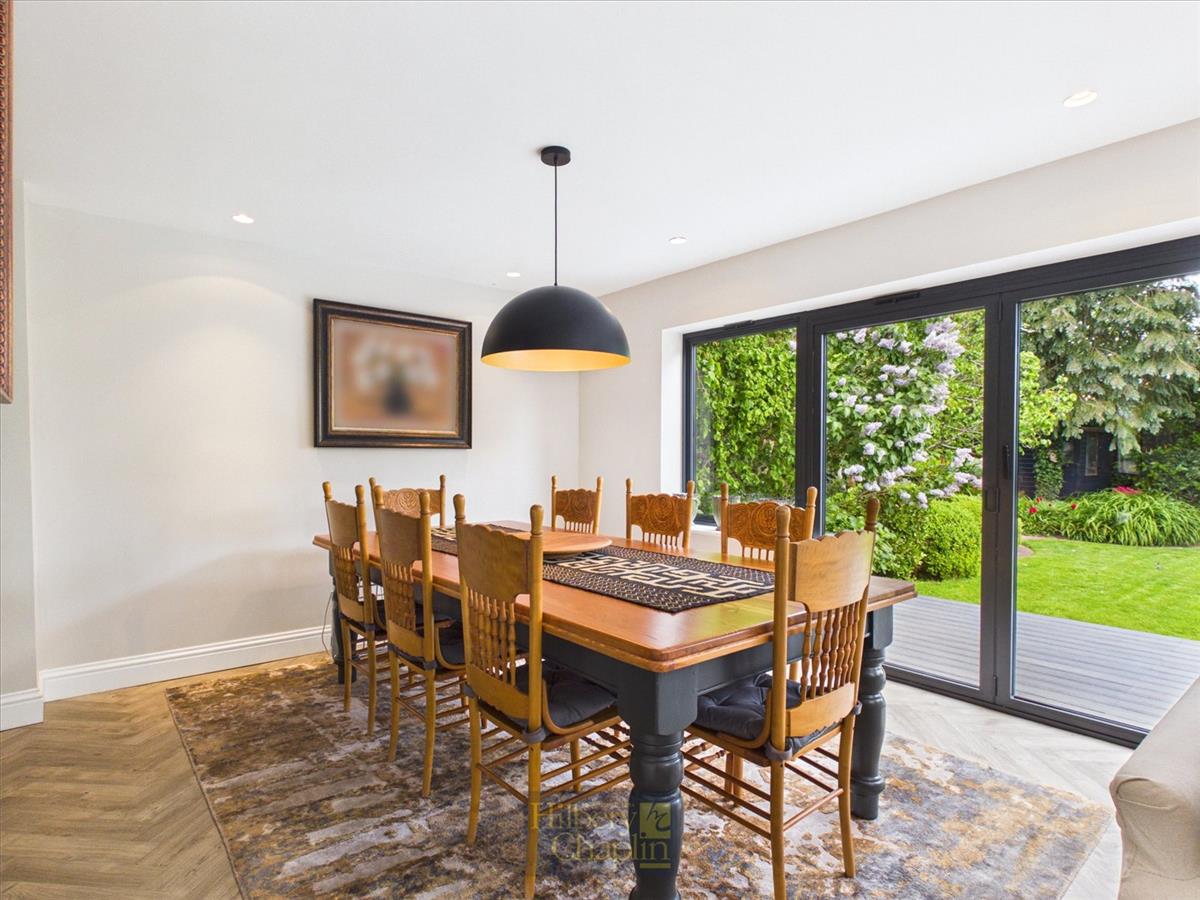 Property Image 75aa160a-9e73-47cd-9fbd-ed7771c9bd28
