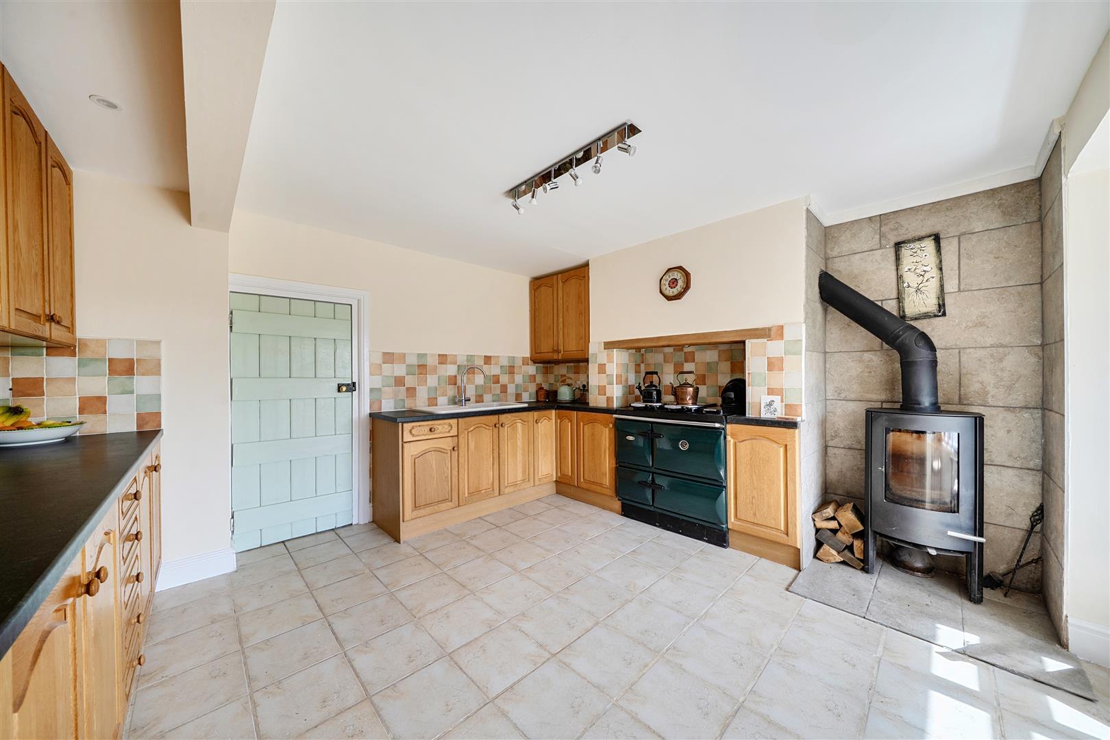 Property Image 75b64d19-ef61-4ee2-83cc-bb31ecb8c180