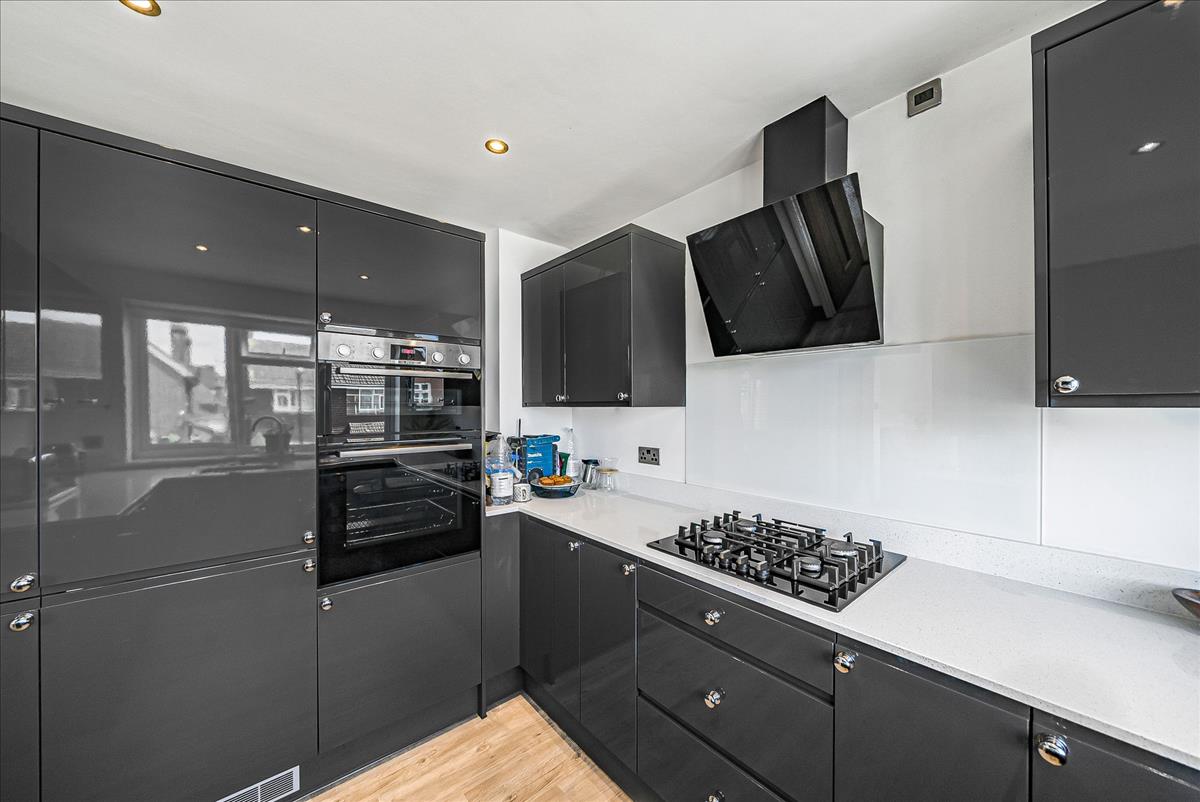 Property Image 75c4a9ff-c9dc-4e82-af8b-30738871eee7