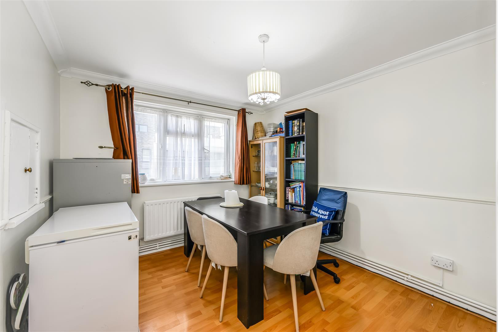 Property Image 75d200bc-b8df-436f-af36-5a95e365e1c9
