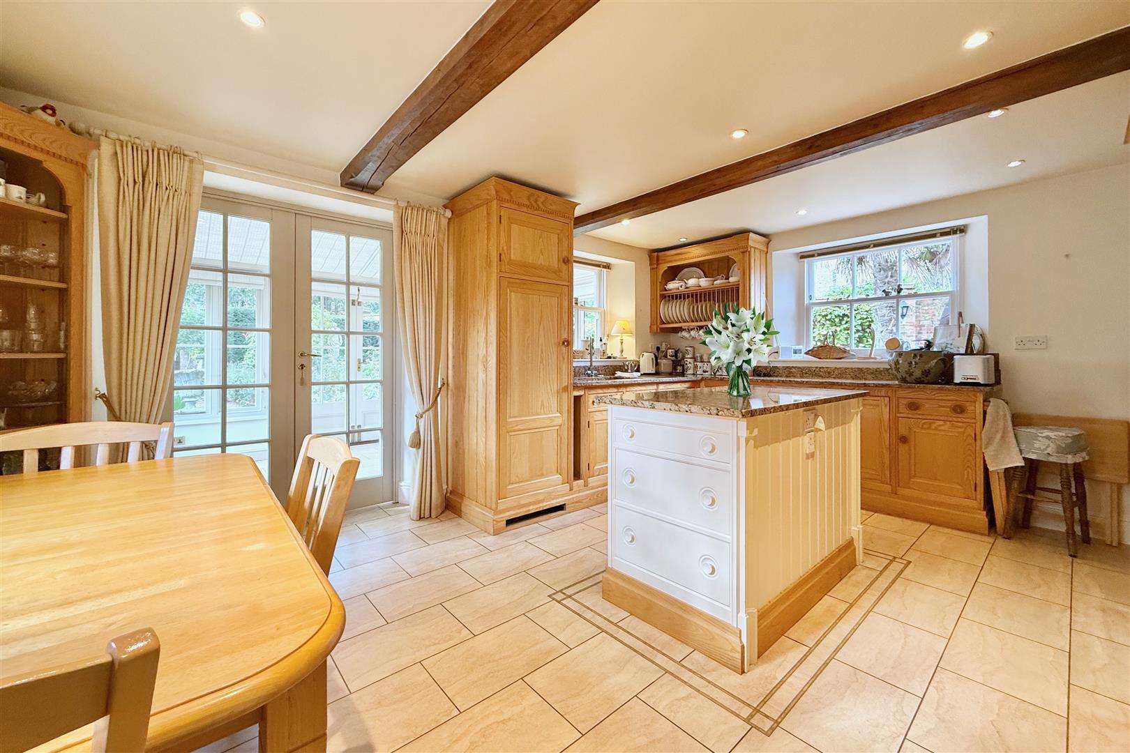 Property Image 75d2bddb-500e-46f5-91db-e81f367ac125