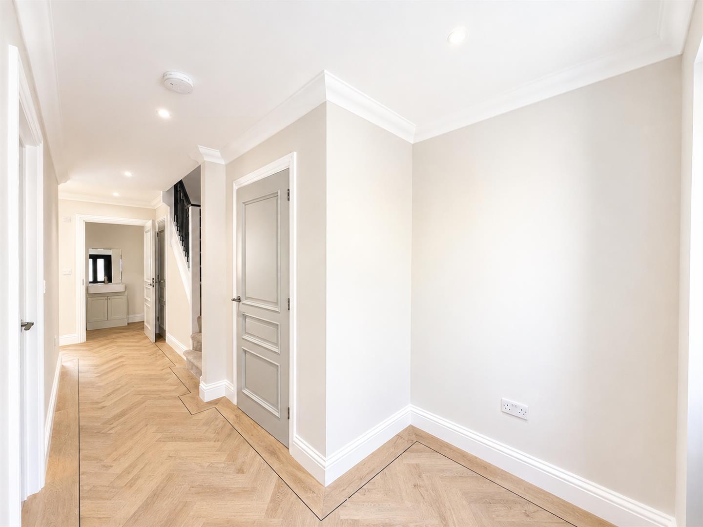 Property Image 75d2fcff-b94e-410e-b58c-c8156760700e