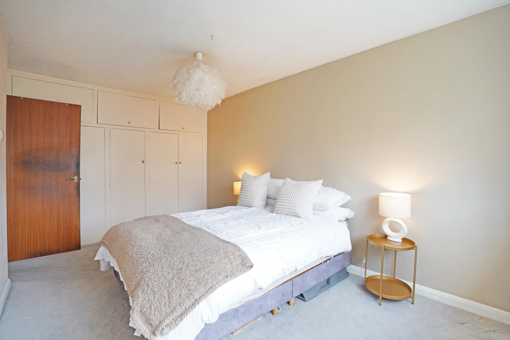 Property Image 75d9198f-4e65-48e3-873b-15771389cf9f