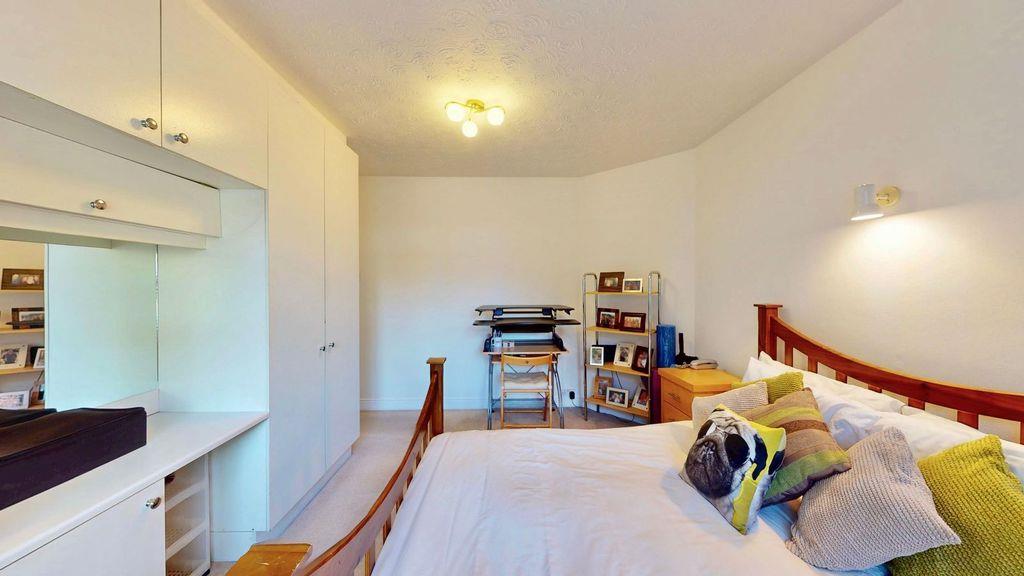 Property Image 75e78ac3-ac58-4306-abd5-85470d0e7c25