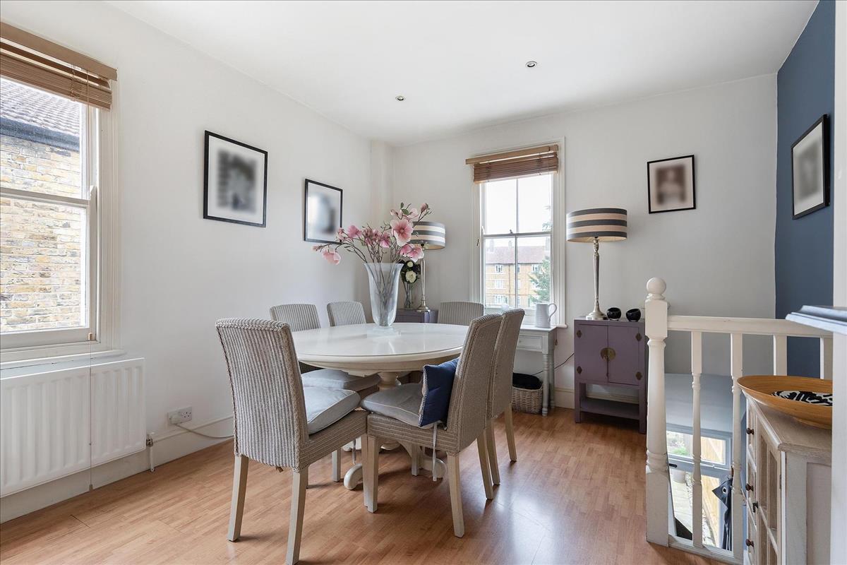 Property Image 75eac23f-a6a3-4081-8962-d3255296f80f