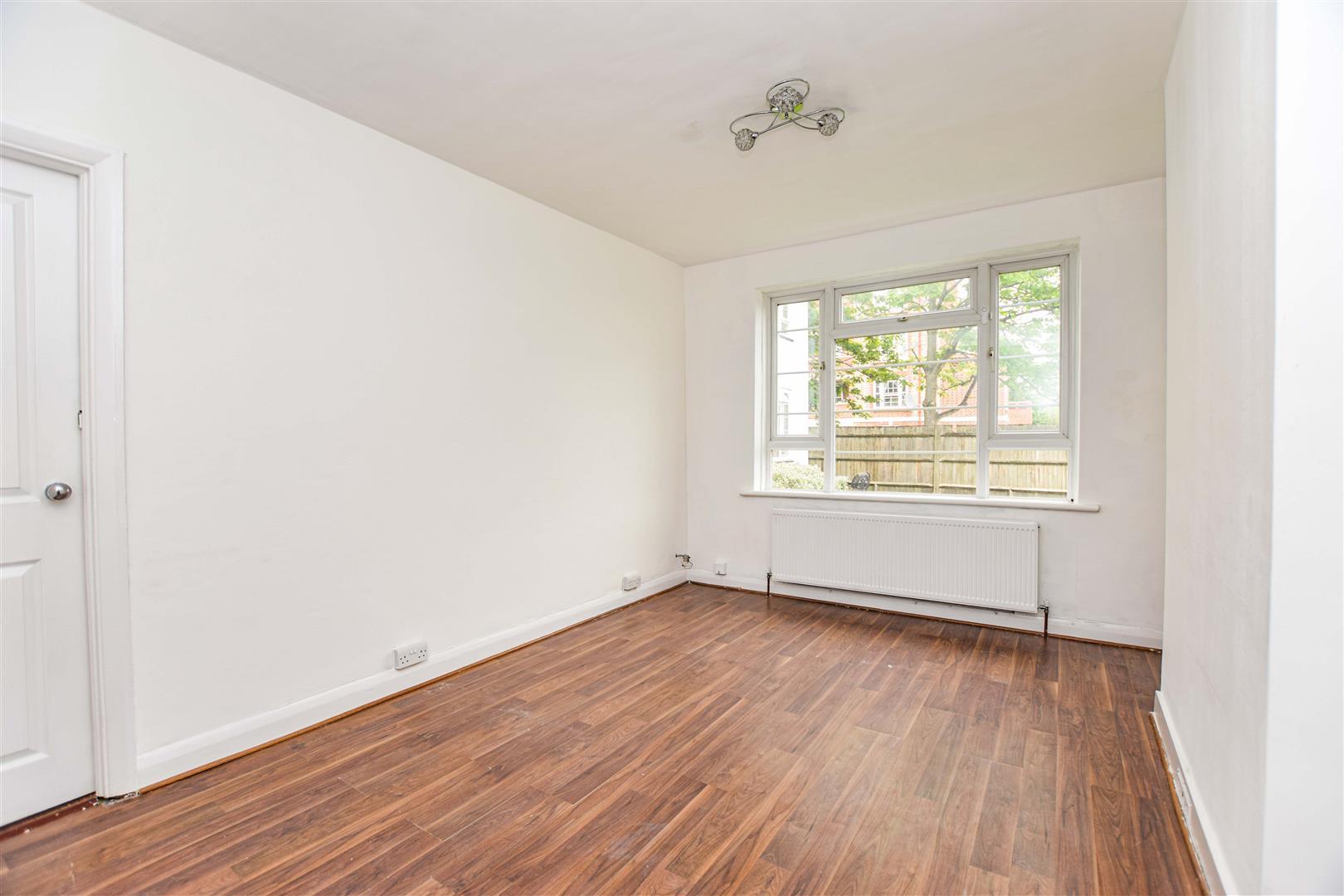 Property Image 75f5644e-2147-42be-bac4-4d28b6935f74