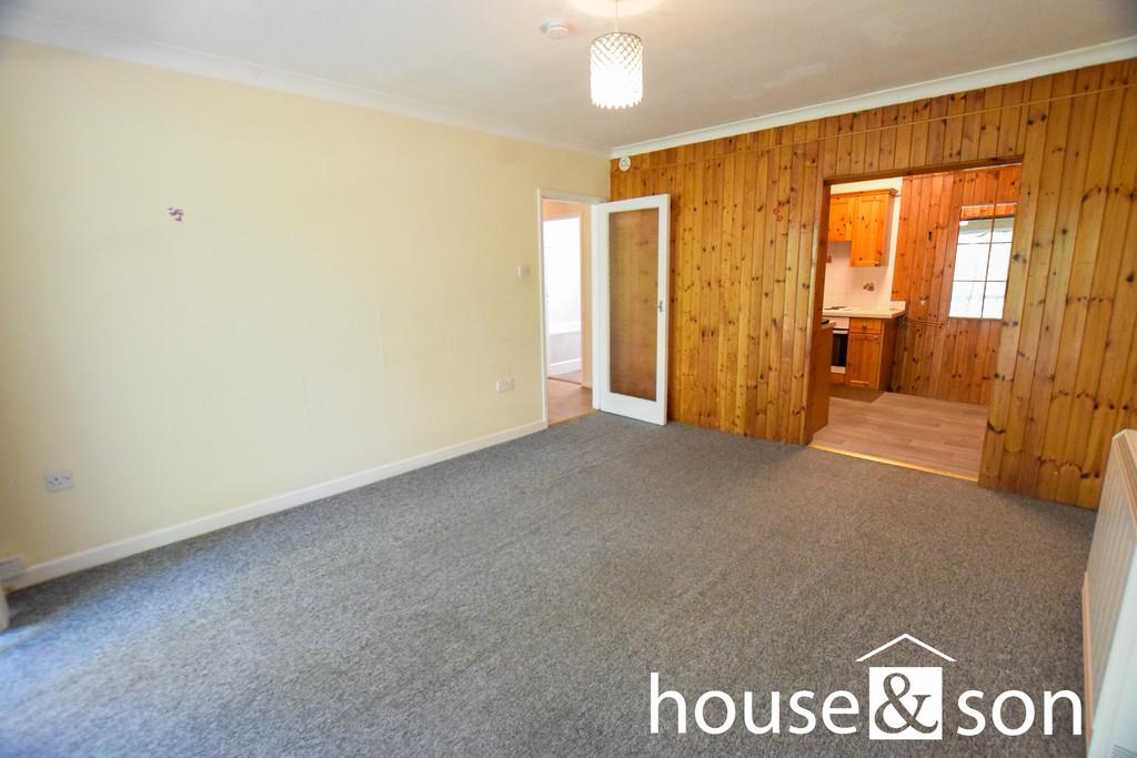 Property Image 75f66ee6-f40d-40c9-8266-5c437a6d74a2
