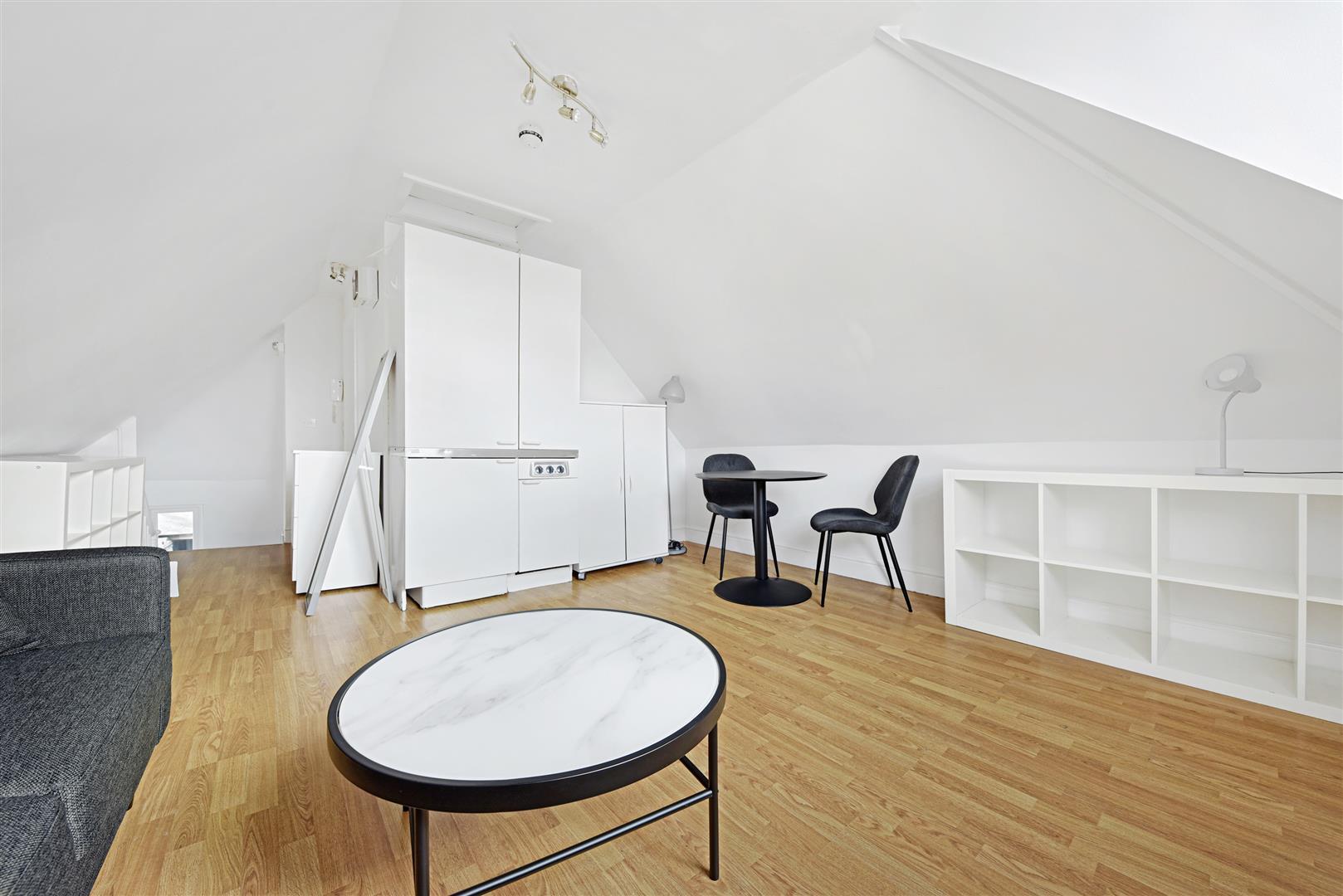 Property Image 76123775-1040-4d6a-bbf3-abb0c10bbe2e