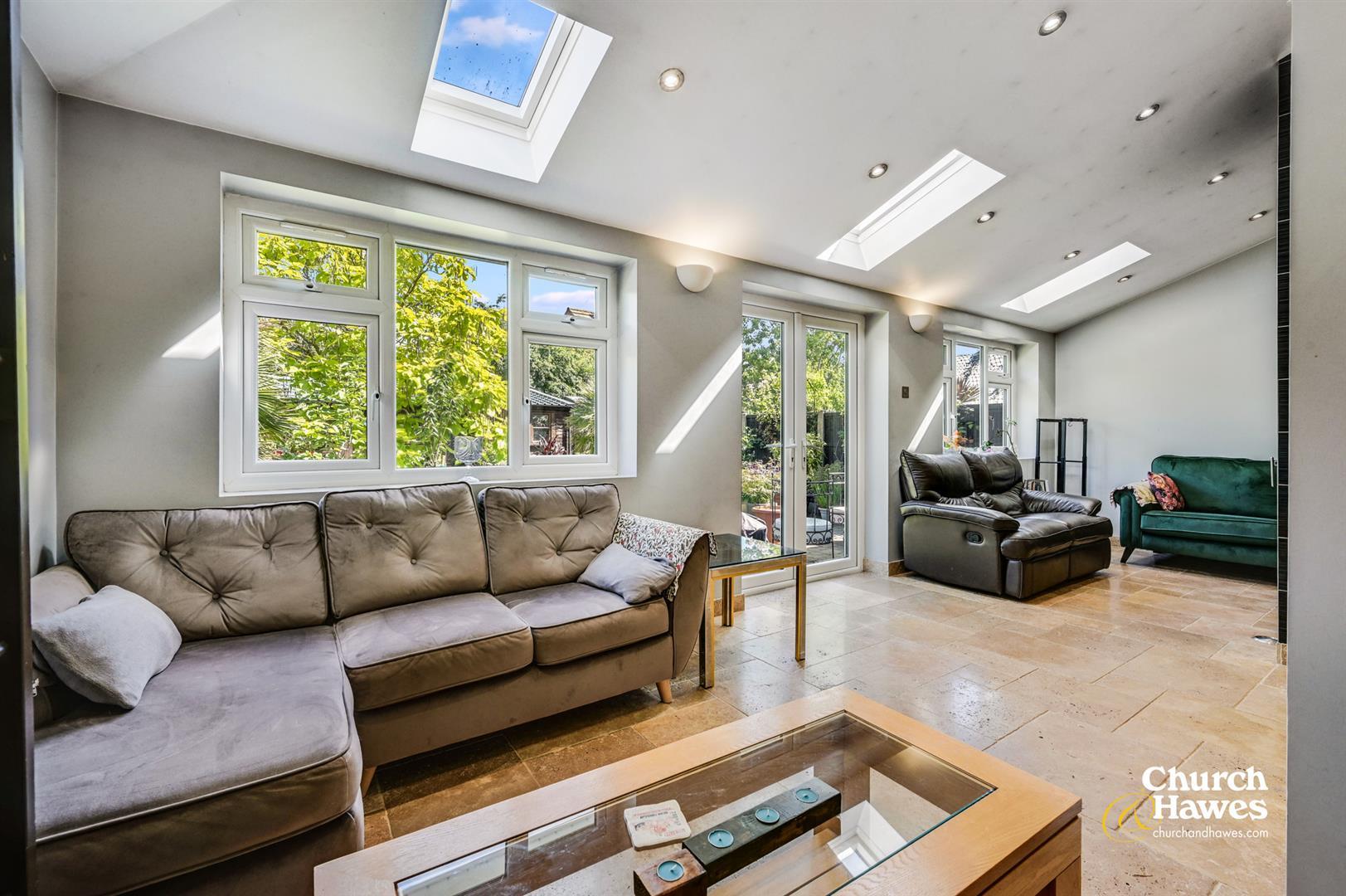 Property Image 76168ca3-7cbd-4811-87ee-e25db37149b3