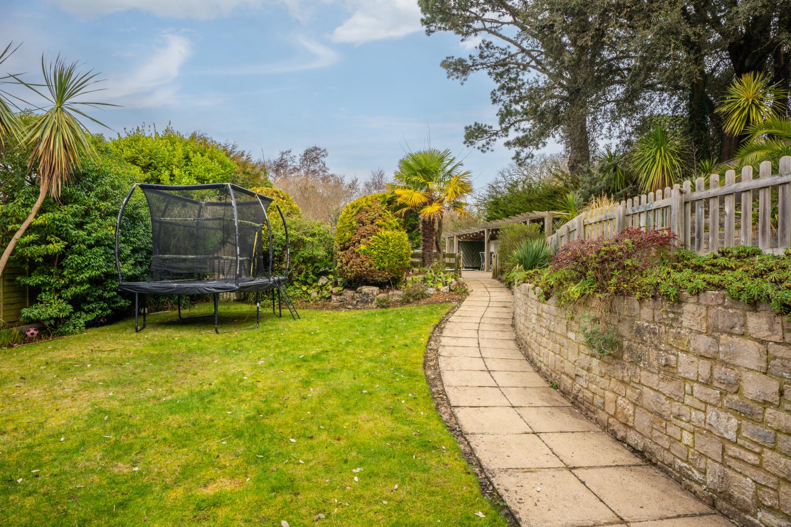 Property Image 761d076e-386e-45a9-be03-3dc689b456e9