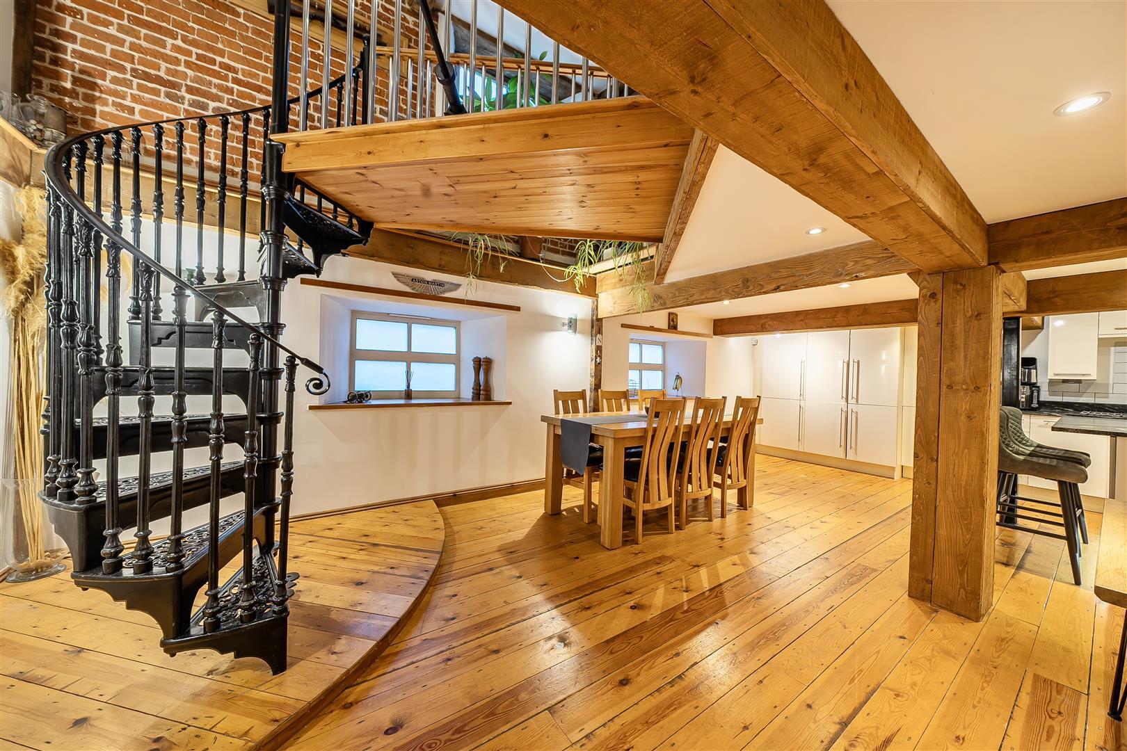 Property Image 7622d89a-fb64-43cb-a13c-eb78de64da79