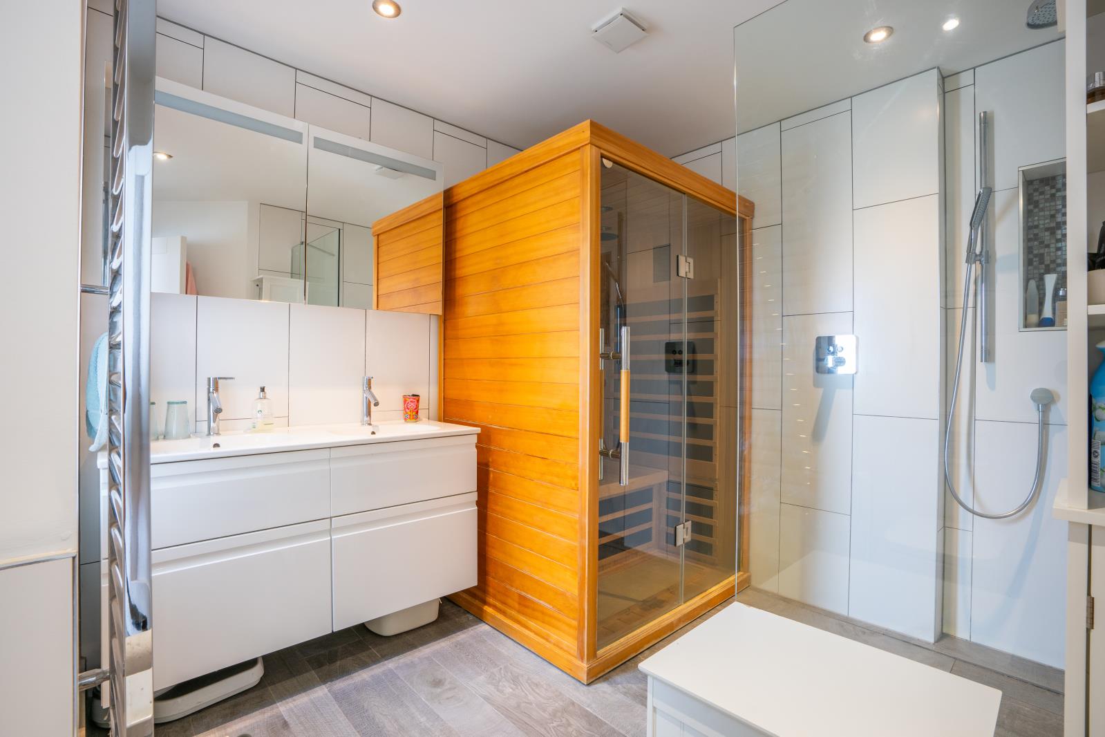 Property Image 763bb314-993e-4362-a28a-d69053323389