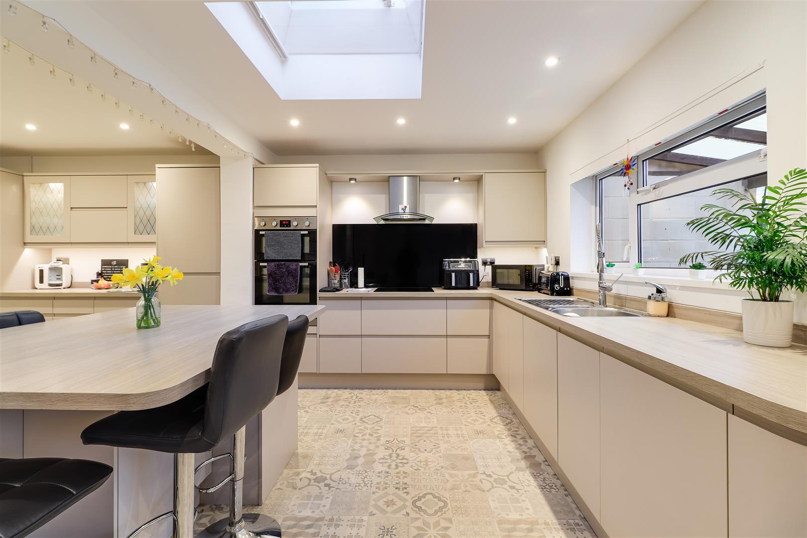 Property Image 763da5dd-0d92-47db-8d5b-d266d5a05481